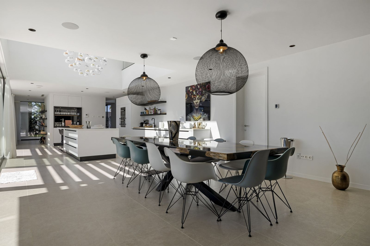 5 Bed, 5 Bath, HouseFor Sale, Benahavis, Malaga 5 Bed, 5 Bath, HouseFor Sale, Benahavis, Malaga