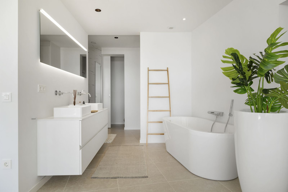 5 Bed, 5 Bath, HouseFor Sale, Benahavis, Malaga 5 Bed, 5 Bath, HouseFor Sale, Benahavis, Malaga