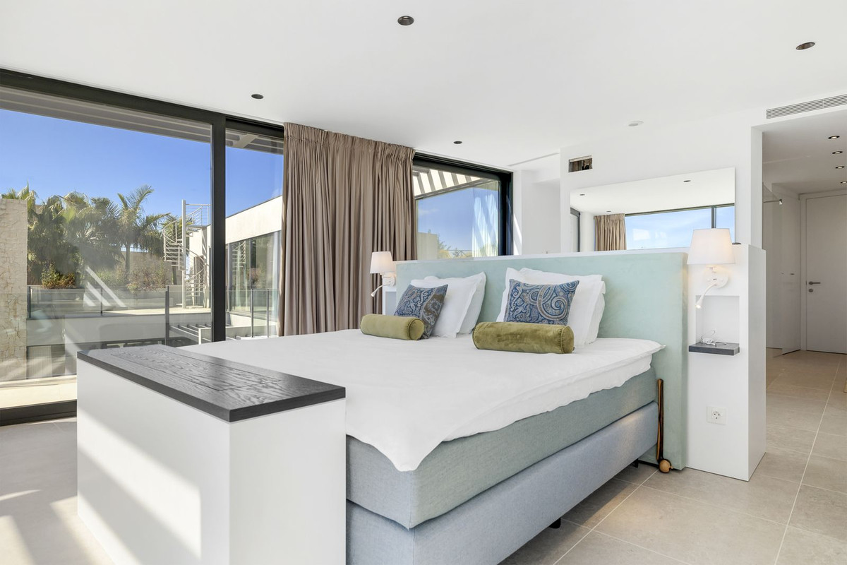 5 Bed, 5 Bath, HouseFor Sale, Benahavis, Malaga 5 Bed, 5 Bath, HouseFor Sale, Benahavis, Malaga