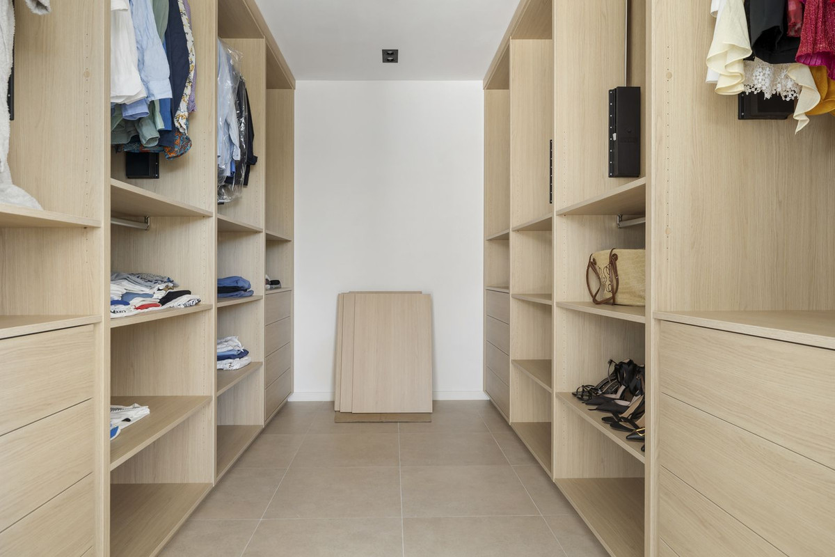 5 Bed, 5 Bath, HouseFor Sale, Benahavis, Malaga 5 Bed, 5 Bath, HouseFor Sale, Benahavis, Malaga