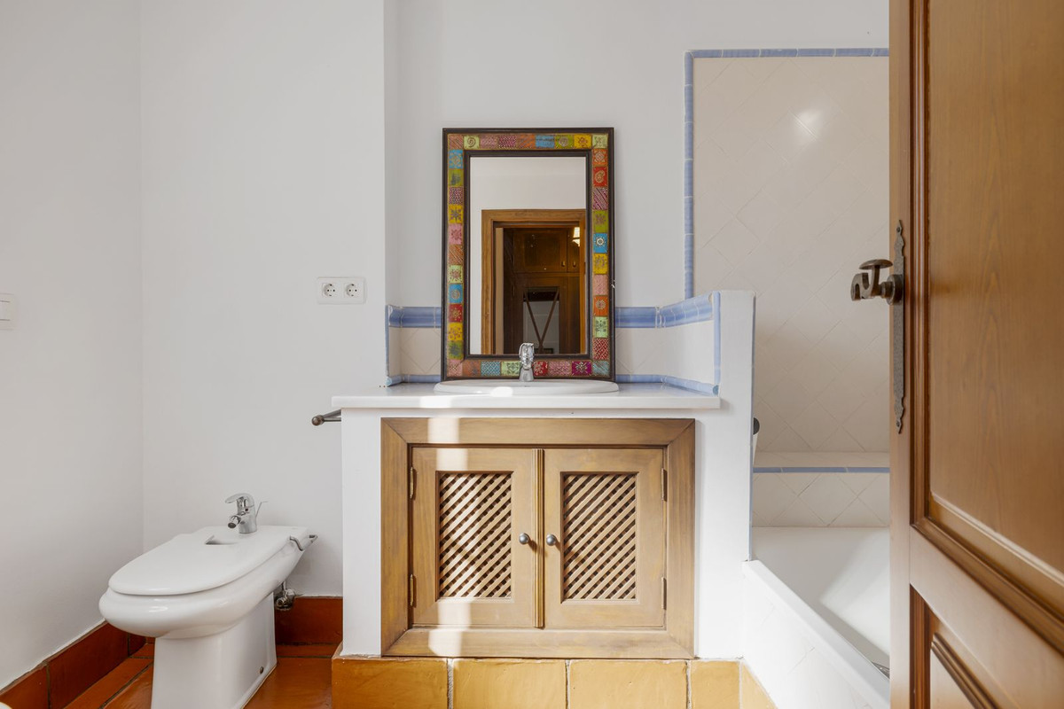 4 Bed, 3 Bath, HouseFor Sale, San Pedro de Alcantara, Malaga 4 Bed, 3 Bath, HouseFor Sale, San Pedro de Alcantara, Malaga