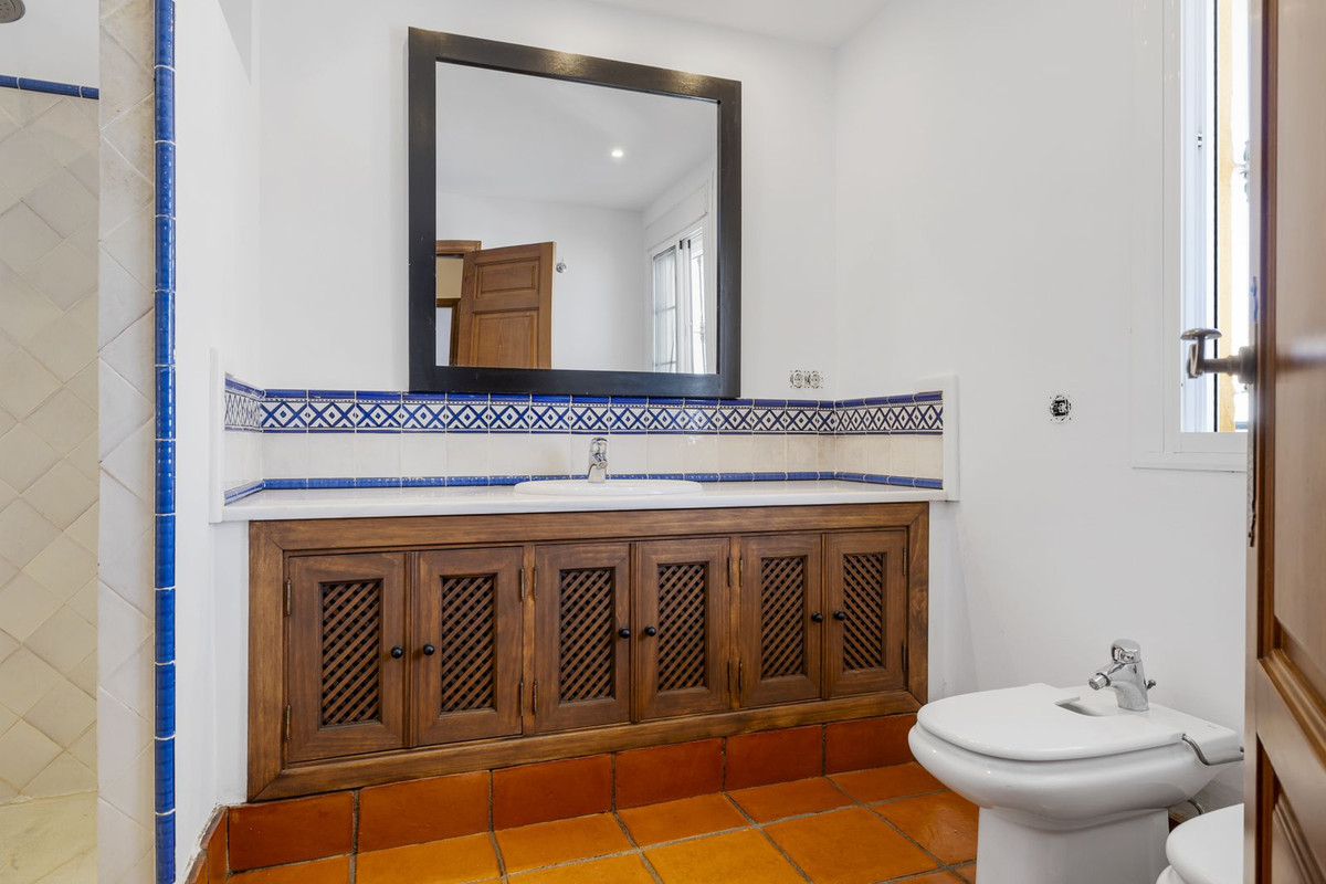 4 Bed, 3 Bath, HouseFor Sale, San Pedro de Alcantara, Malaga 4 Bed, 3 Bath, HouseFor Sale, San Pedro de Alcantara, Malaga