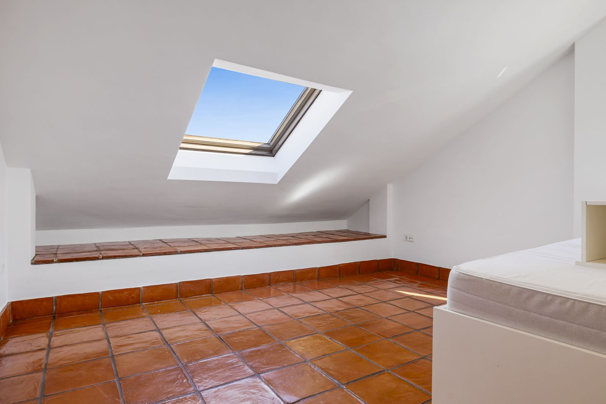 4 Bed, 3 Bath, HouseFor Sale, San Pedro de Alcantara, Malaga 4 Bed, 3 Bath, HouseFor Sale, San Pedro de Alcantara, Malaga