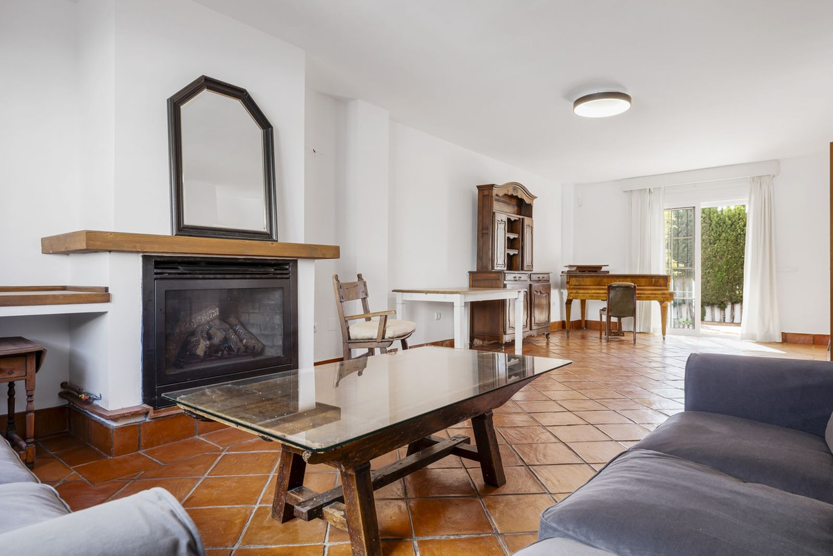 4 Bed, 3 Bath, HouseFor Sale, San Pedro de Alcantara, Malaga 4 Bed, 3 Bath, HouseFor Sale, San Pedro de Alcantara, Malaga