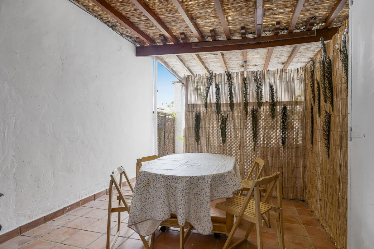 2 Bed, 1 Bath, HouseFor Sale, Estepona, Malaga 2 Bed, 1 Bath, HouseFor Sale, Estepona, Malaga