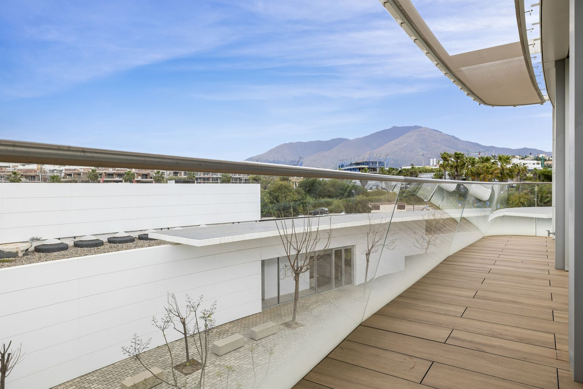 3 Bed, 2 Bath, ApartmentFor Sale, Estepona, Malaga 3 Bed, 2 Bath, ApartmentFor Sale, Estepona, Malaga