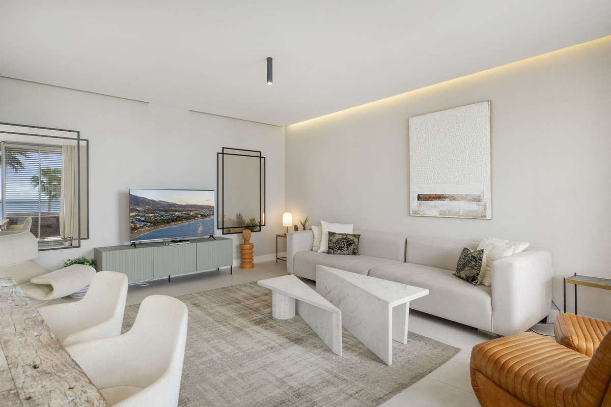 3 Bed, 2 Bath, ApartmentFor Sale, Estepona, Malaga 3 Bed, 2 Bath, ApartmentFor Sale, Estepona, Malaga