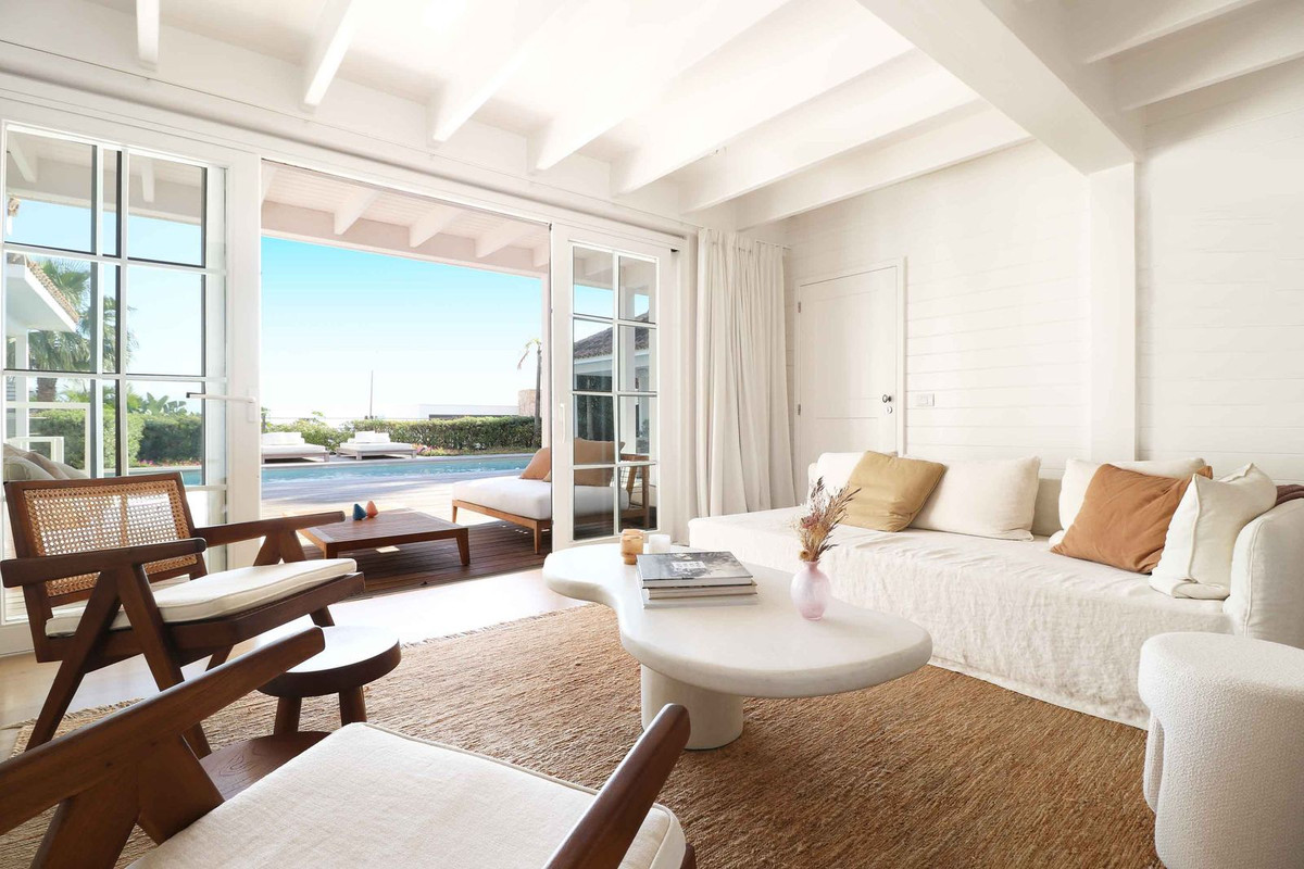 4 Bed, 2 Bath, HouseFor Sale, Benahavis, Malaga 4 Bed, 2 Bath, HouseFor Sale, Benahavis, Malaga