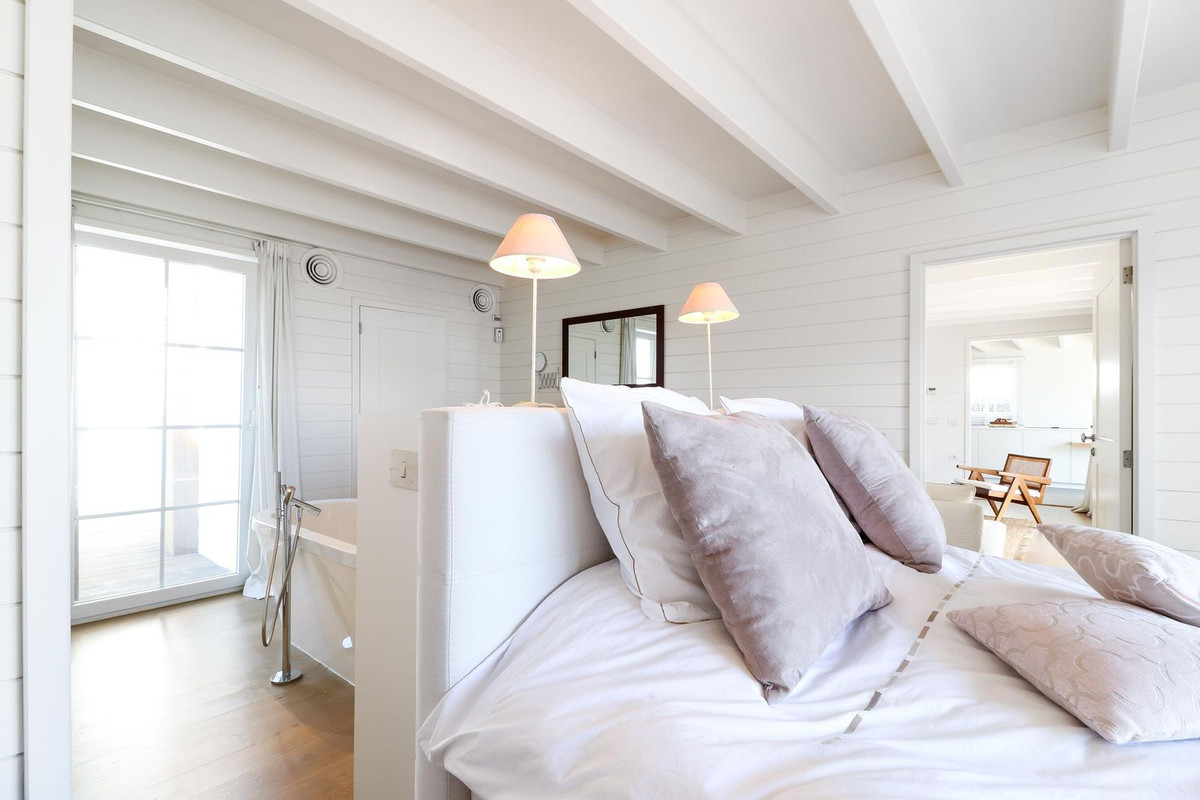 4 Bed, 2 Bath, HouseFor Sale, Benahavis, Malaga 4 Bed, 2 Bath, HouseFor Sale, Benahavis, Malaga