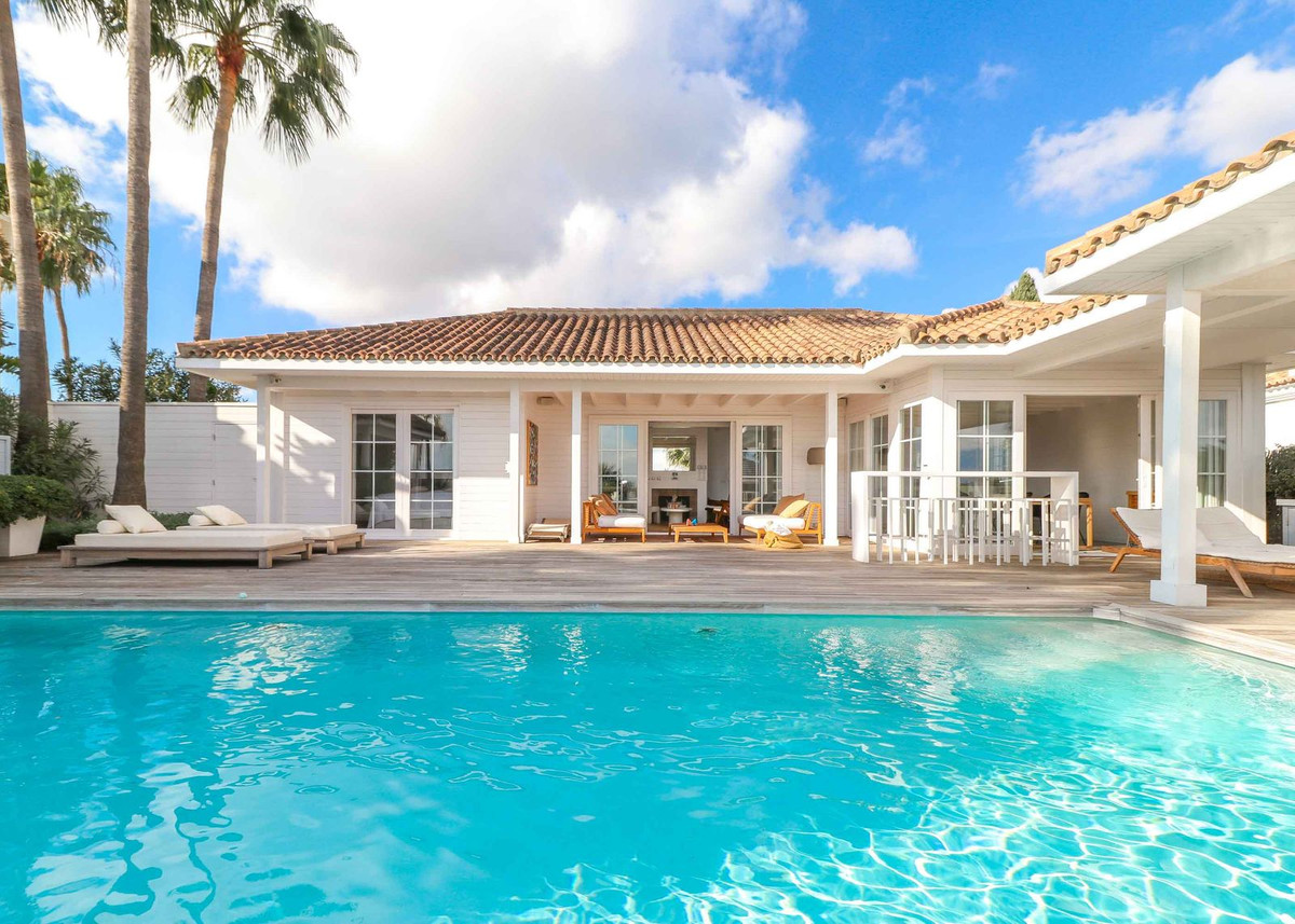 4 Bed, 2 Bath, HouseFor Sale, Benahavis, Malaga 4 Bed, 2 Bath, HouseFor Sale, Benahavis, Malaga