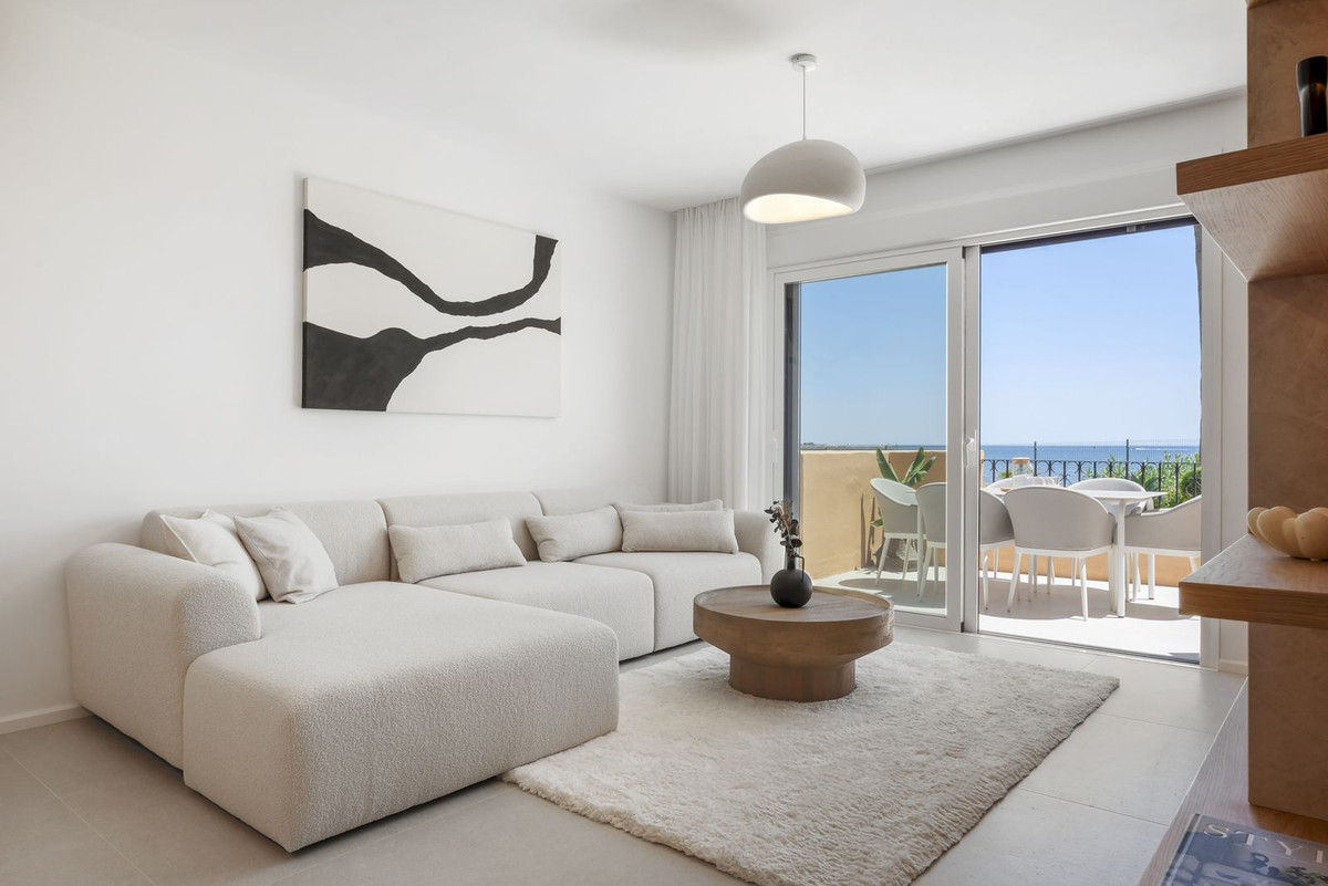 3 Bed, 2 Bath, ApartmentFor Sale, Estepona, Malaga 3 Bed, 2 Bath, ApartmentFor Sale, Estepona, Malaga