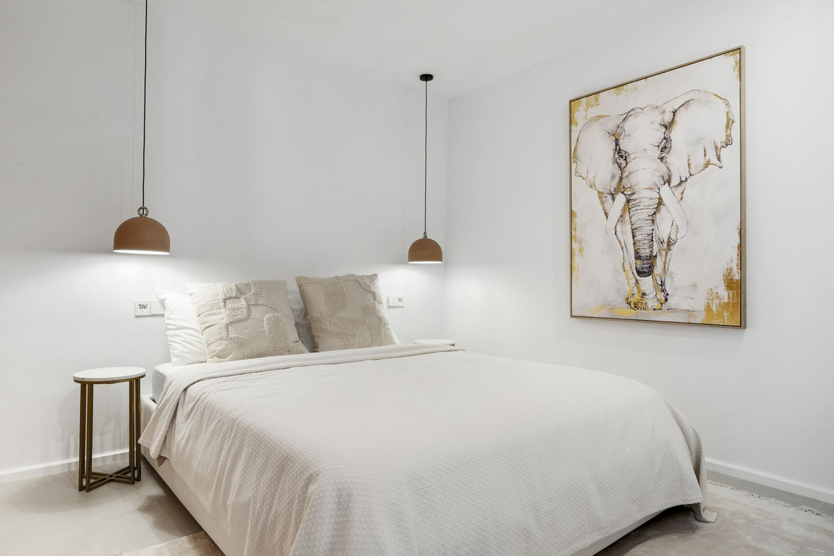 3 Bed, 2 Bath, ApartmentFor Sale, Estepona, Malaga 3 Bed, 2 Bath, ApartmentFor Sale, Estepona, Malaga