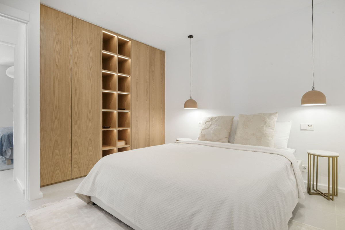 3 Bed, 2 Bath, ApartmentFor Sale, Estepona, Malaga 3 Bed, 2 Bath, ApartmentFor Sale, Estepona, Malaga