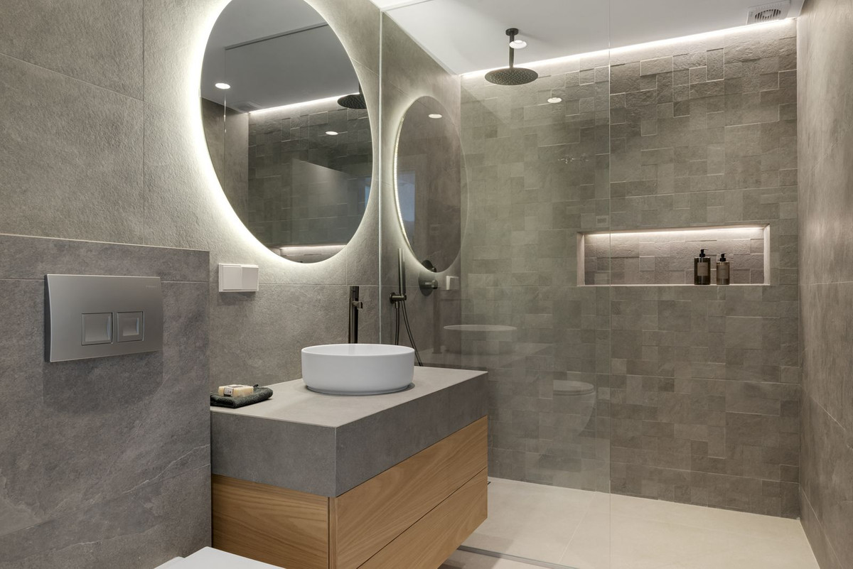 3 Bed, 2 Bath, ApartmentFor Sale, Estepona, Malaga 3 Bed, 2 Bath, ApartmentFor Sale, Estepona, Malaga