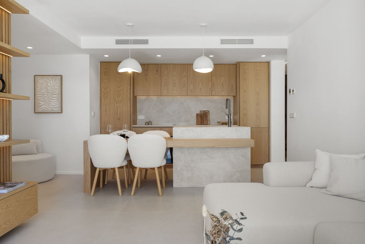 3 Bed, 2 Bath, ApartmentFor Sale, Estepona, Malaga 3 Bed, 2 Bath, ApartmentFor Sale, Estepona, Malaga