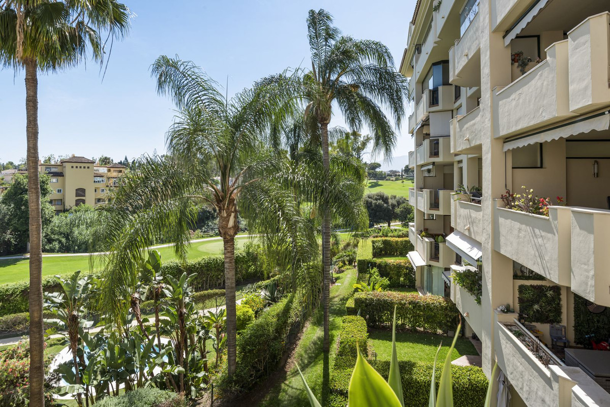 2 Bed, 2 Bath, ApartmentFor Sale, Guadalmina Alta, Malaga 2 Bed, 2 Bath, ApartmentFor Sale, Guadalmina Alta, Malaga