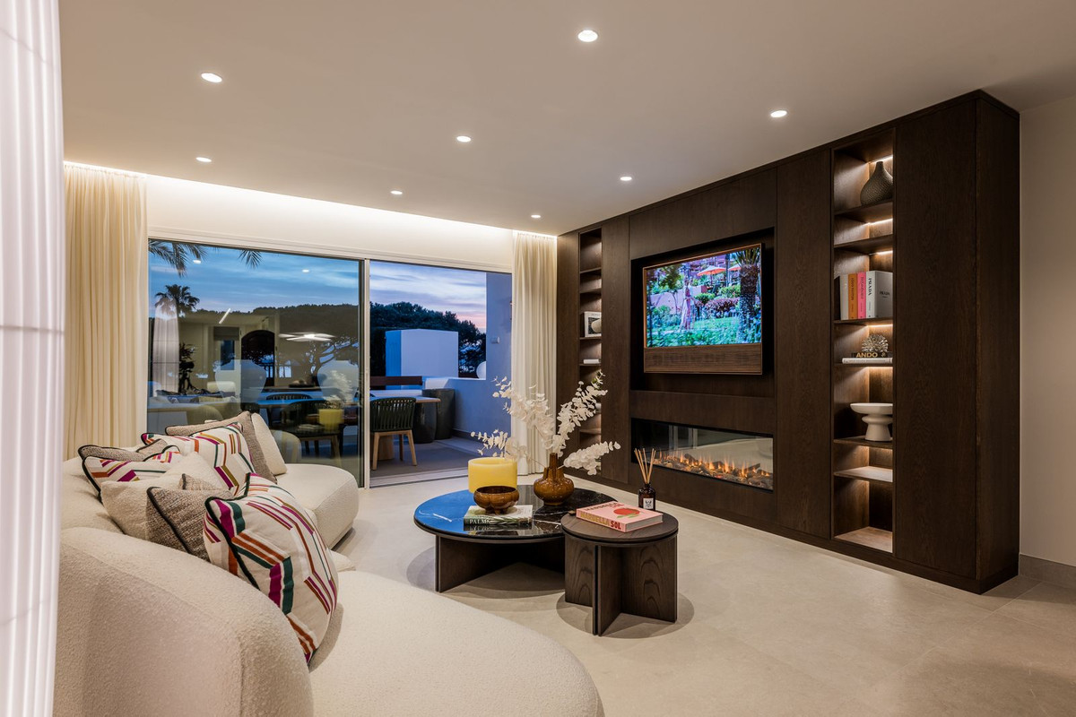 3 Bed, 2 Bath, ApartmentFor Sale, Los Monteros, Malaga 3 Bed, 2 Bath, ApartmentFor Sale, Los Monteros, Malaga