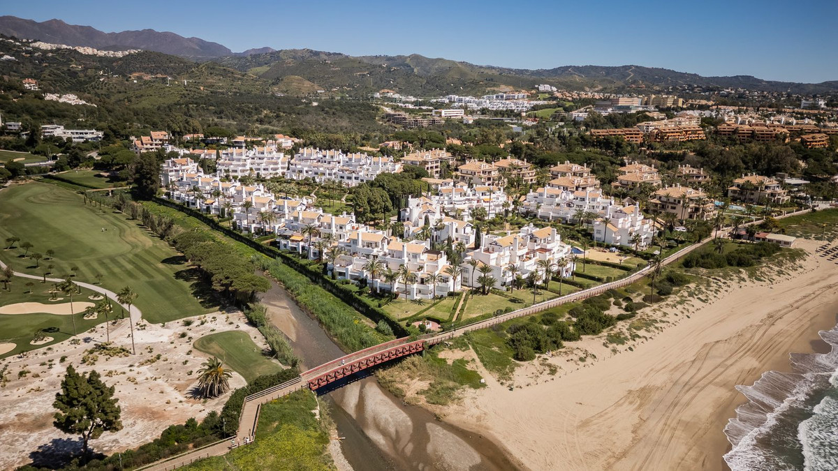 3 Bed, 2 Bath, ApartmentFor Sale, Los Monteros, Malaga 3 Bed, 2 Bath, ApartmentFor Sale, Los Monteros, Malaga
