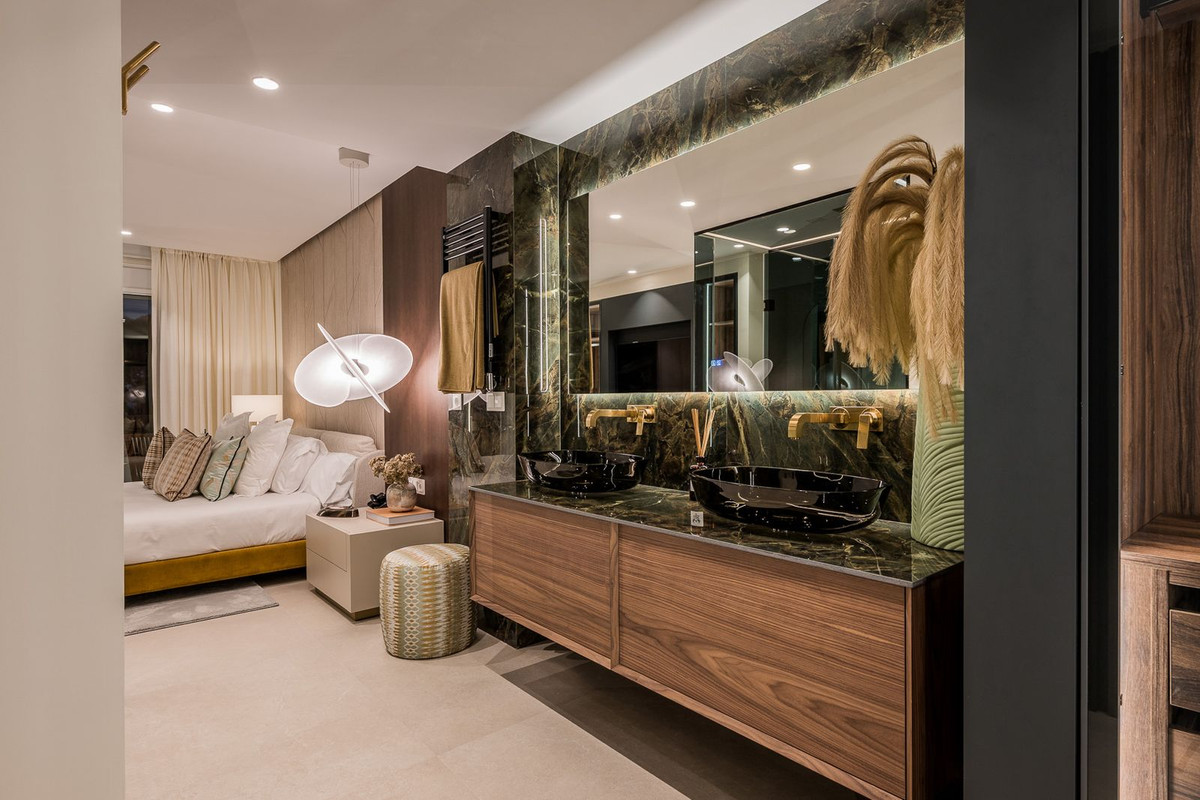 3 Bed, 2 Bath, ApartmentFor Sale, Los Monteros, Malaga 3 Bed, 2 Bath, ApartmentFor Sale, Los Monteros, Malaga