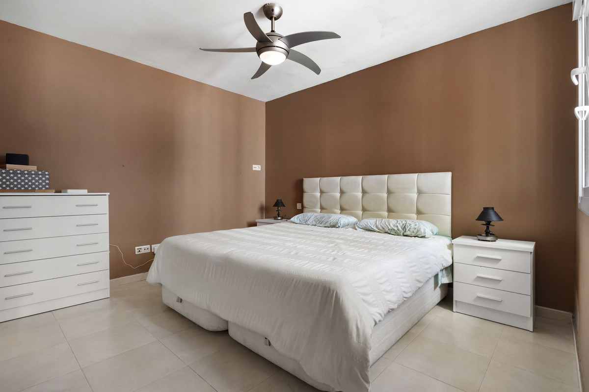 3 Bed, 3 Bath, ApartmentFor Sale, Nueva Andalucia, Malaga