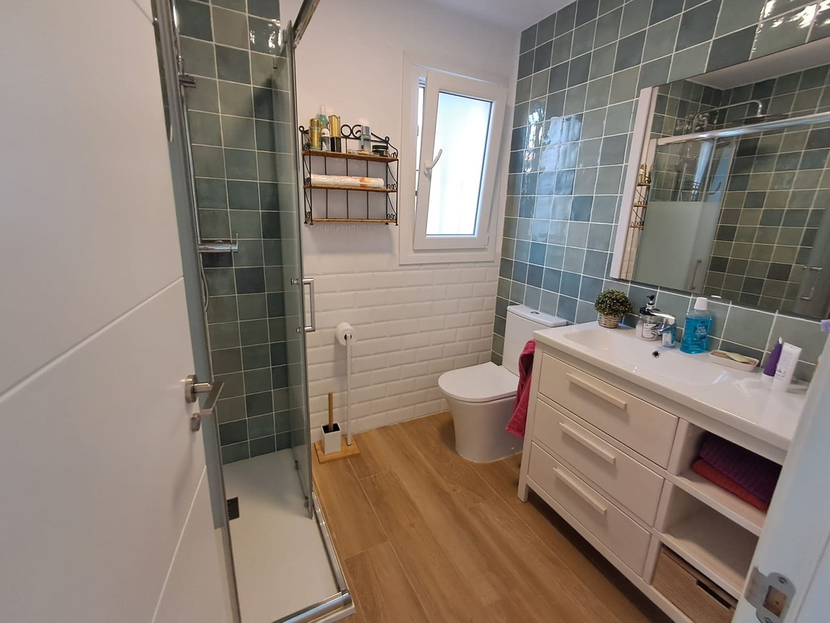 5 Bed, 4 Bath, HouseFor Sale, Estepona, Malaga 5 Bed, 4 Bath, HouseFor Sale, Estepona, Malaga