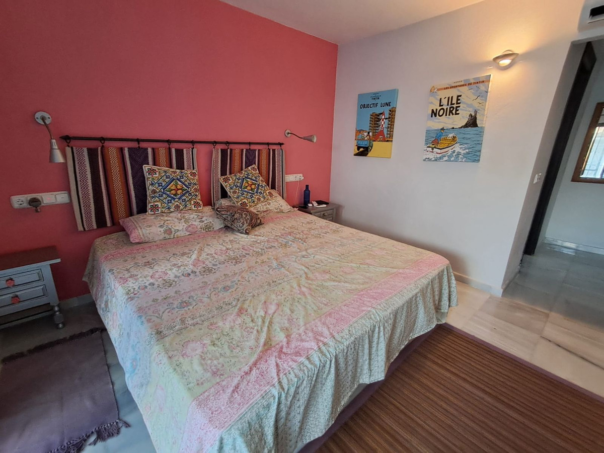 5 Bed, 4 Bath, HouseFor Sale, Estepona, Malaga 5 Bed, 4 Bath, HouseFor Sale, Estepona, Malaga