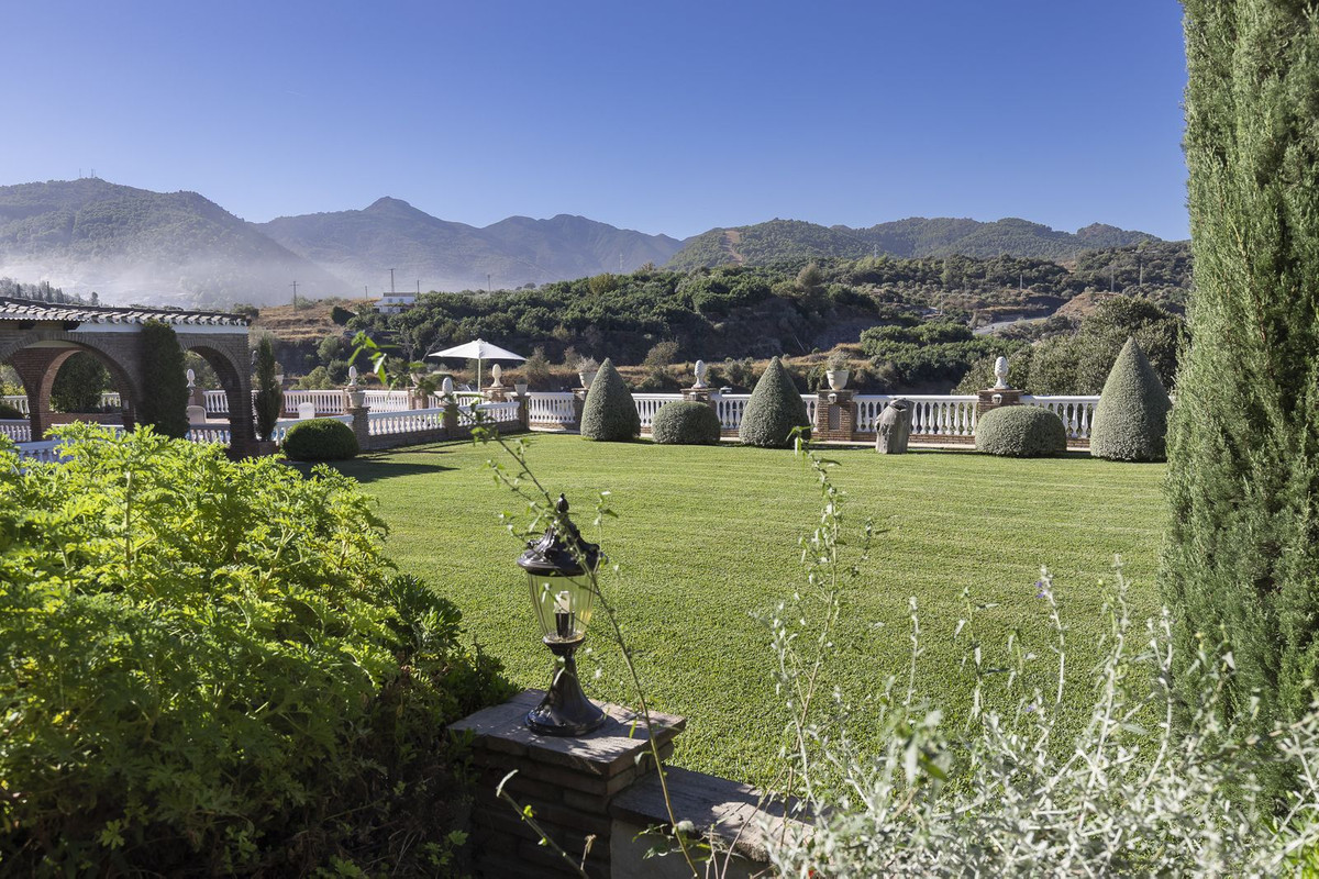 4 Bed, 3 Bath, HouseFor Sale, Coin, Malaga