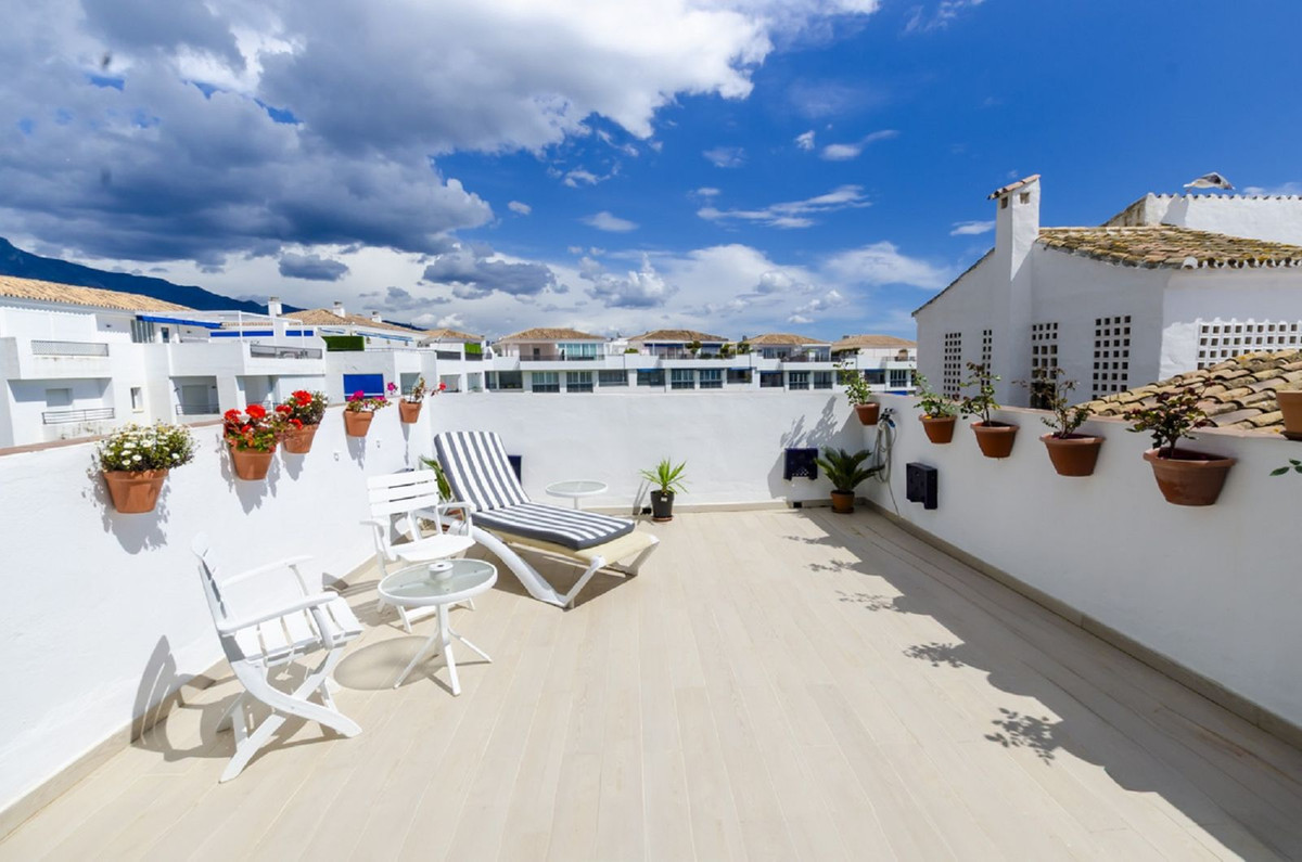 3 Bed, 3 Bath, ApartmentFor Sale, Puerto Banus, Malaga 3 Bed, 3 Bath, ApartmentFor Sale, Puerto Banus, Malaga