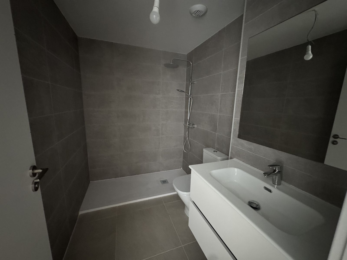 2 Bed, 2 Bath, ApartmentFor Sale, Selwo, Malaga