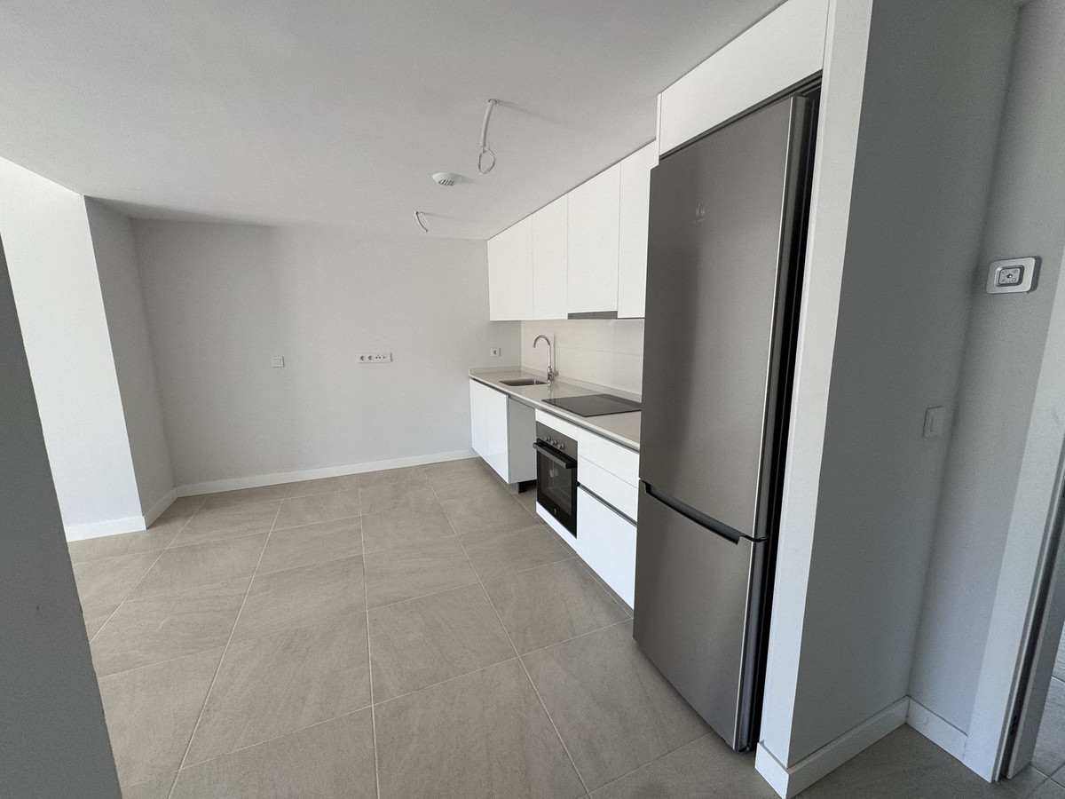 2 Bed, 2 Bath, ApartmentFor Sale, Selwo, Malaga