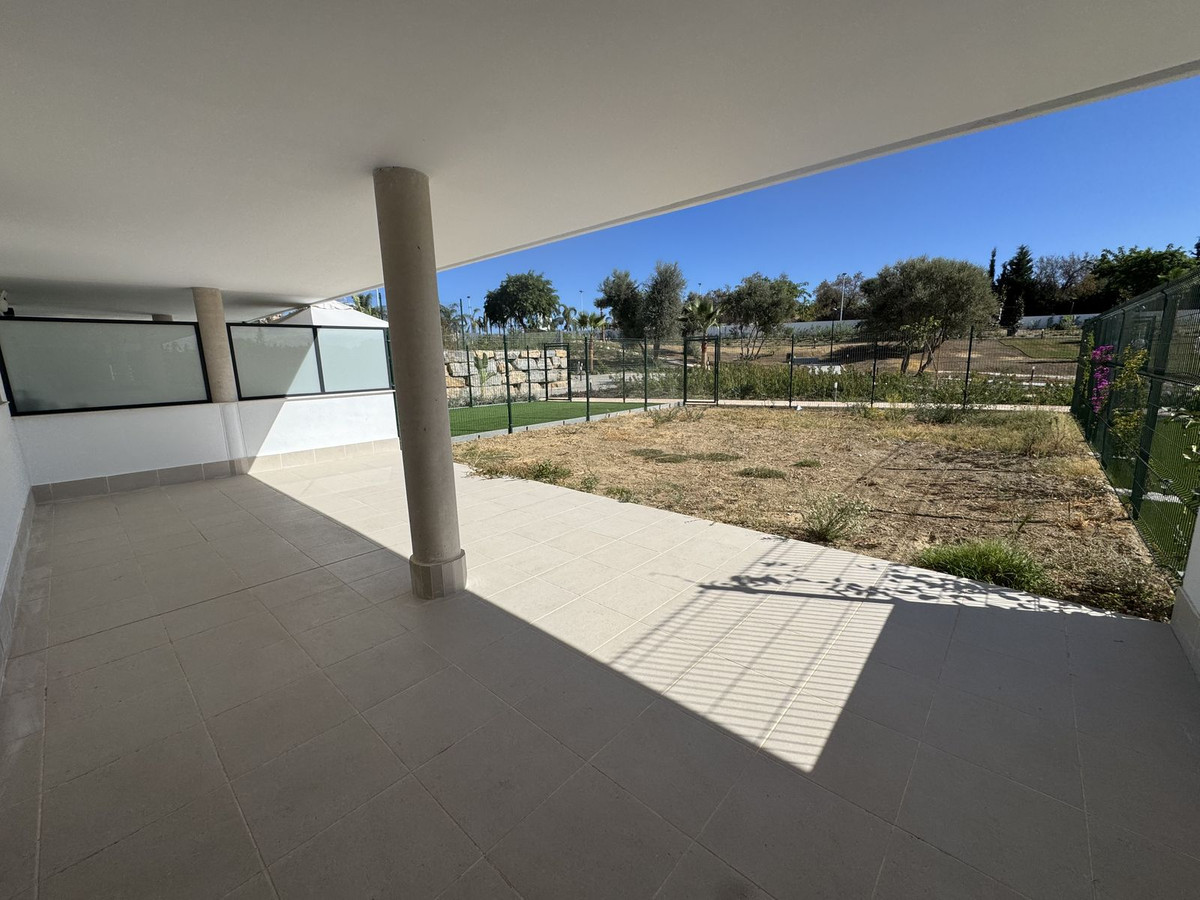 2 Bed, 2 Bath, ApartmentFor Sale, Selwo, Malaga