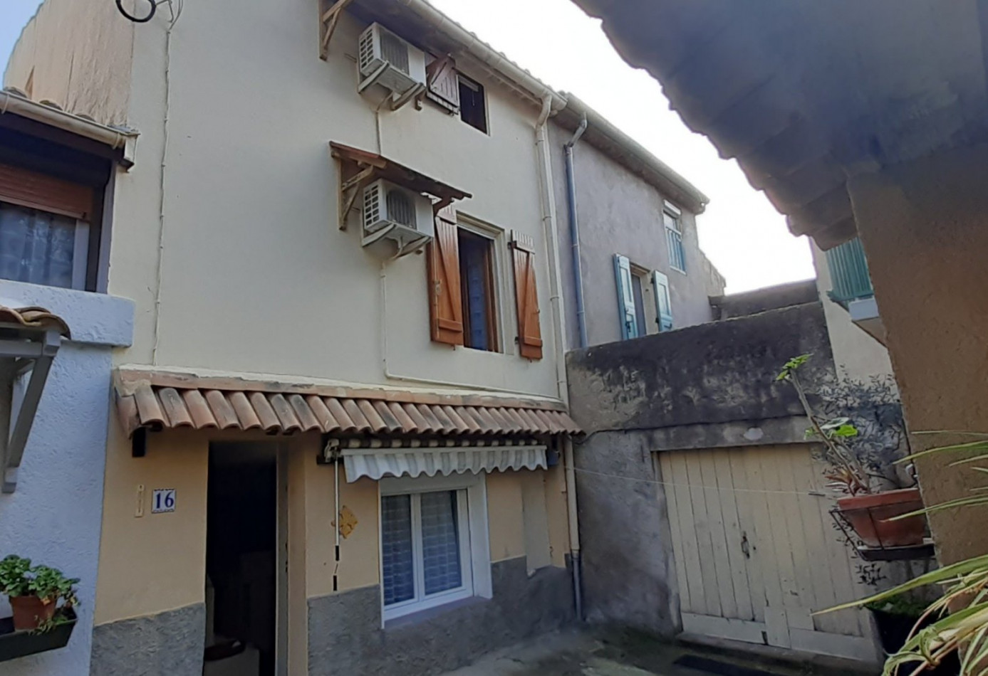 2 Bed, HouseFor Sale, Roujan, Herault, Languedoc-Roussillon, 34320