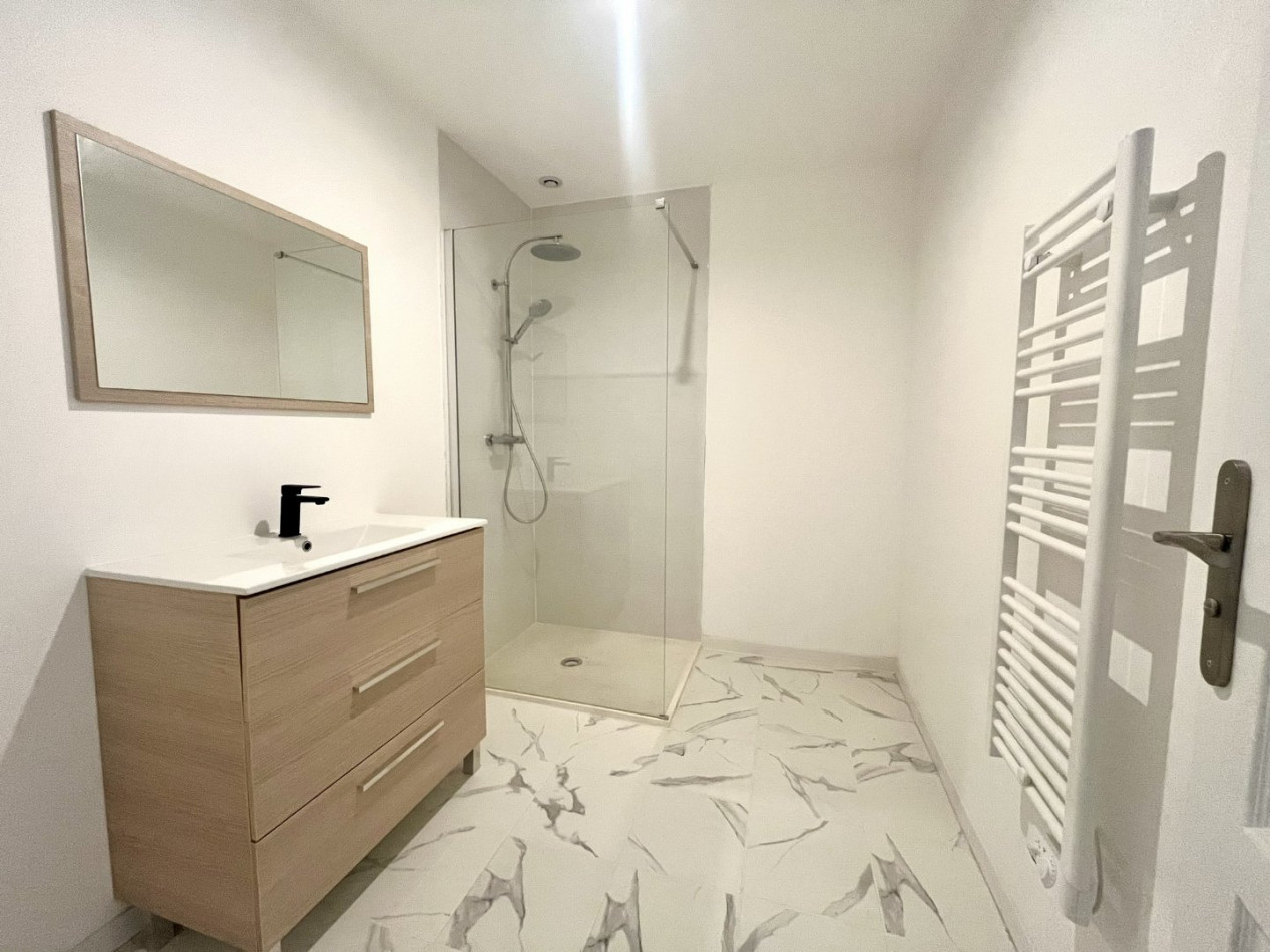 5 Bed, HouseFor Sale, Roujan, Herault, Languedoc-Roussillon, 34320