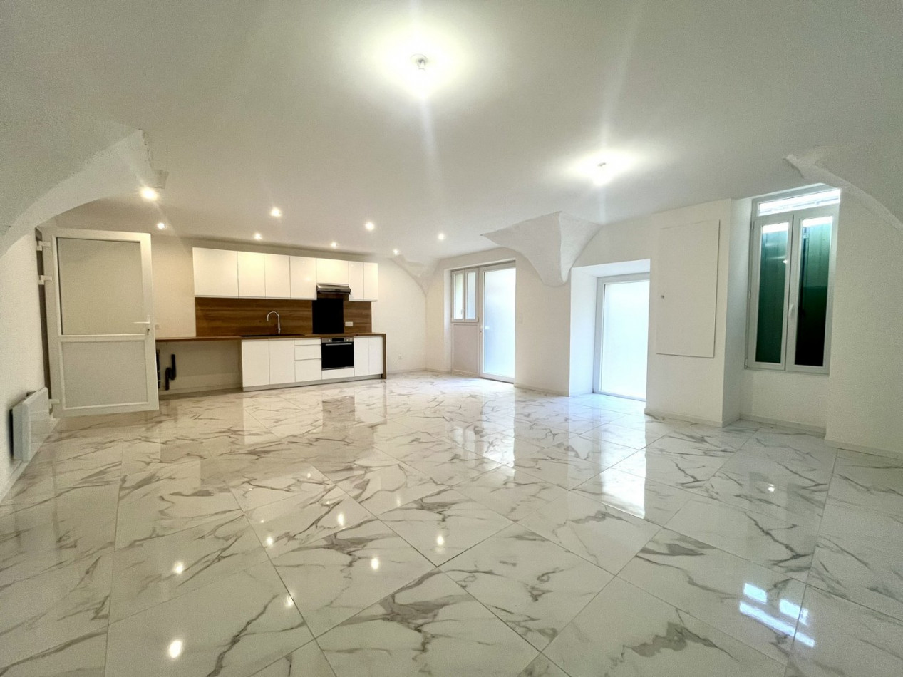 5 Bed, HouseFor Sale, Roujan, Herault, Languedoc-Roussillon, 34320