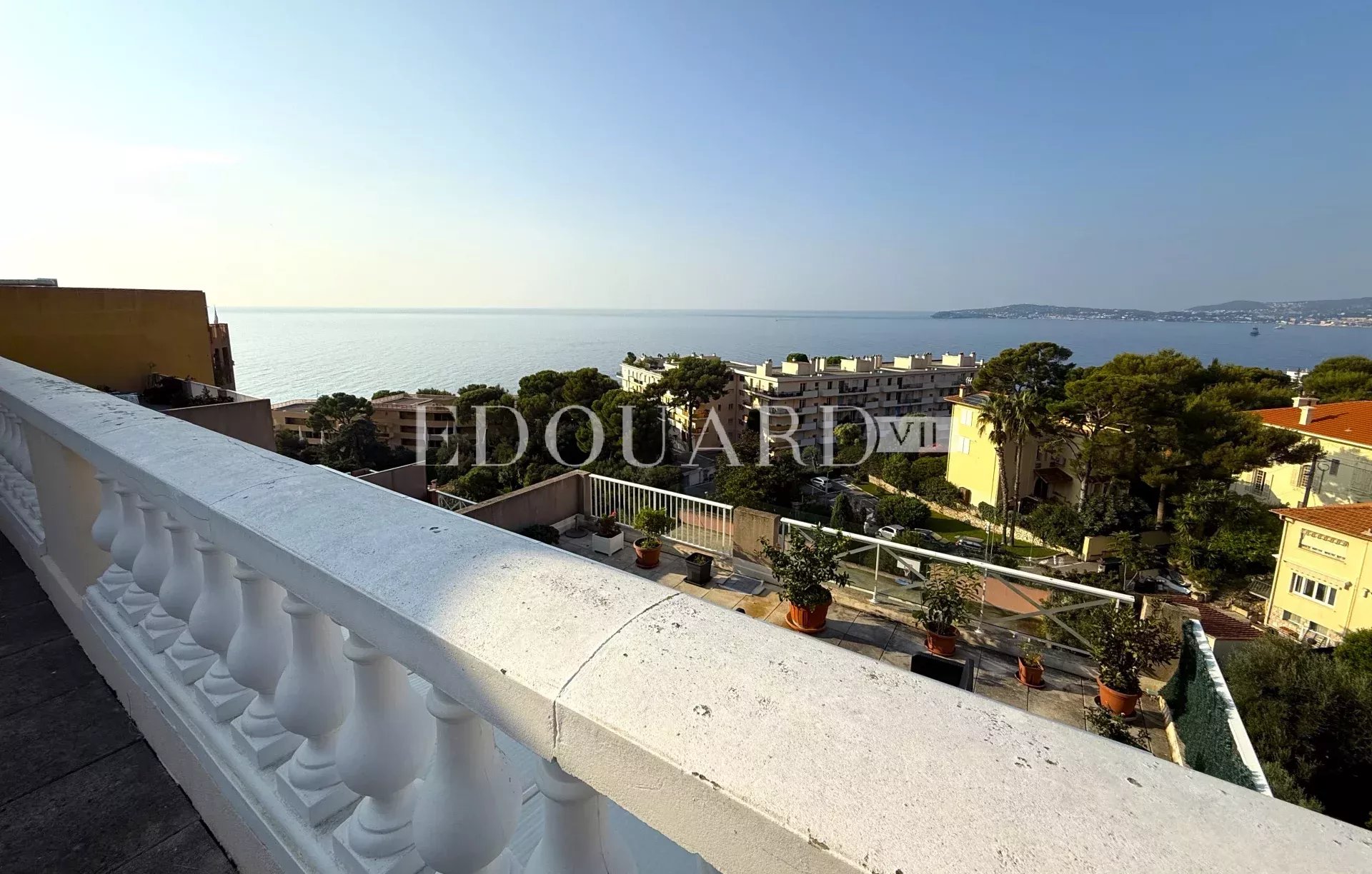 3 Bed, 2 Bath, ApartmentFor Sale, Cap-d'Ail, Alpes-Maritimes