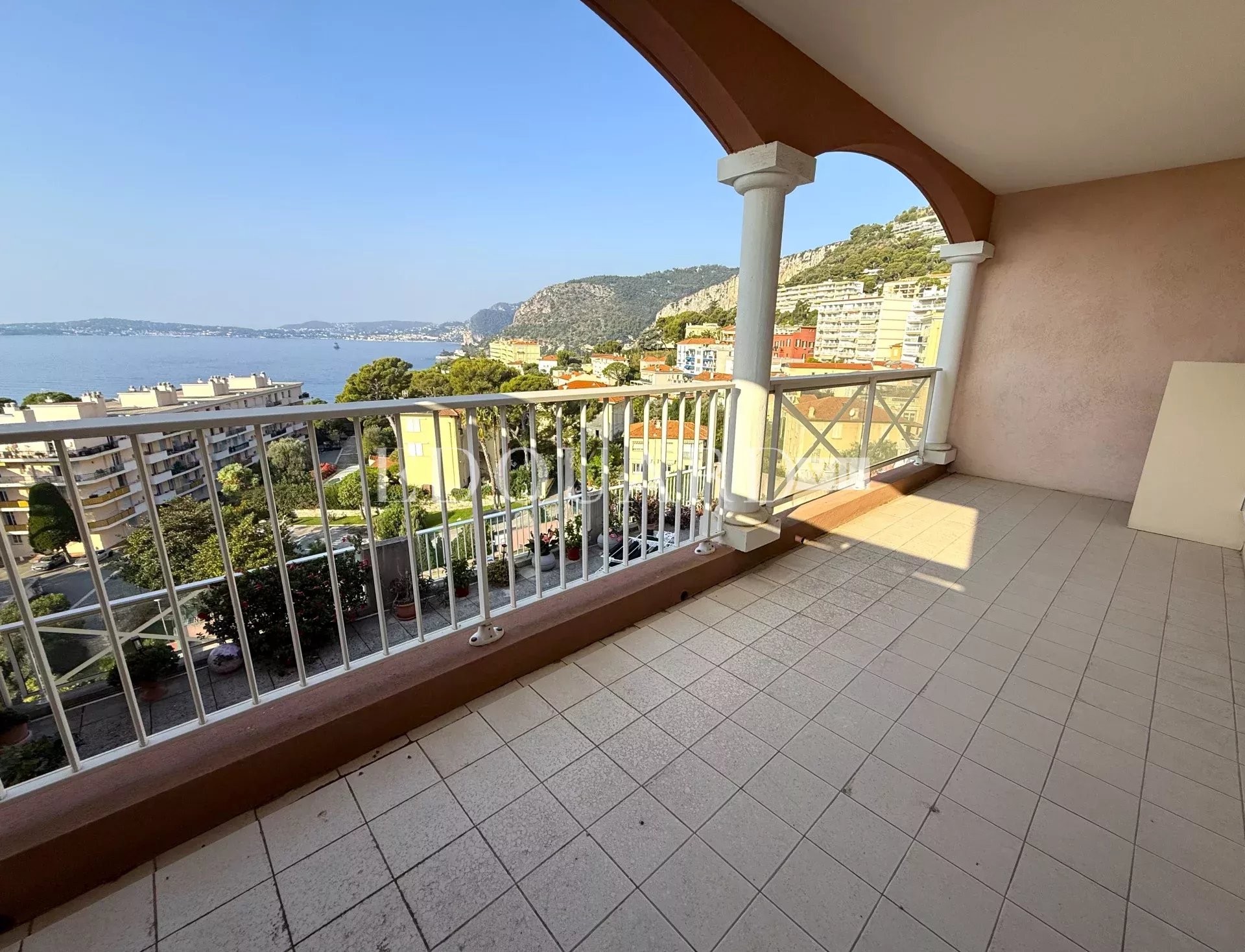 3 Bed, 2 Bath, ApartmentFor Sale, Cap-d'Ail, Alpes-Maritimes