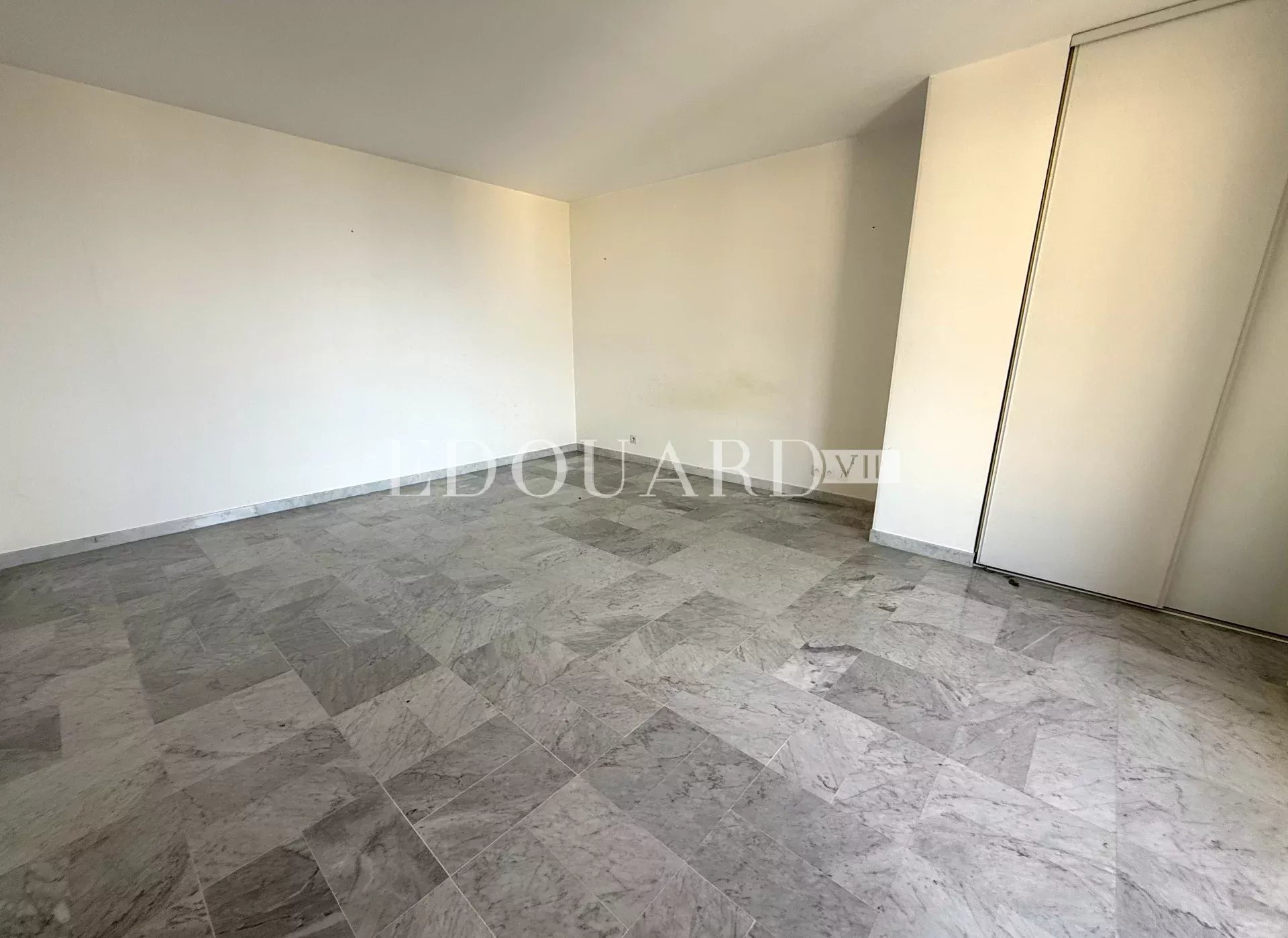 3 Bed, 2 Bath, ApartmentFor Sale, Cap-d'Ail, Alpes-Maritimes