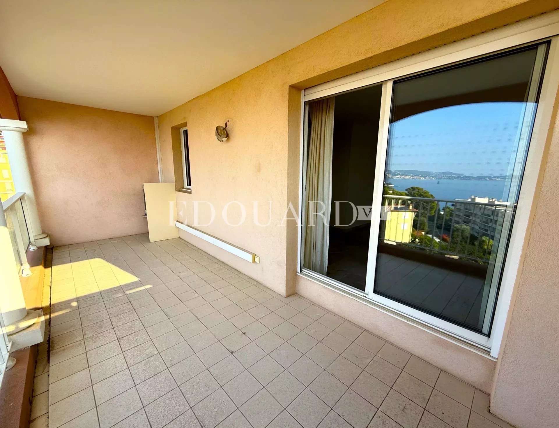 3 Bed, 2 Bath, ApartmentFor Sale, Cap-d'Ail, Alpes-Maritimes