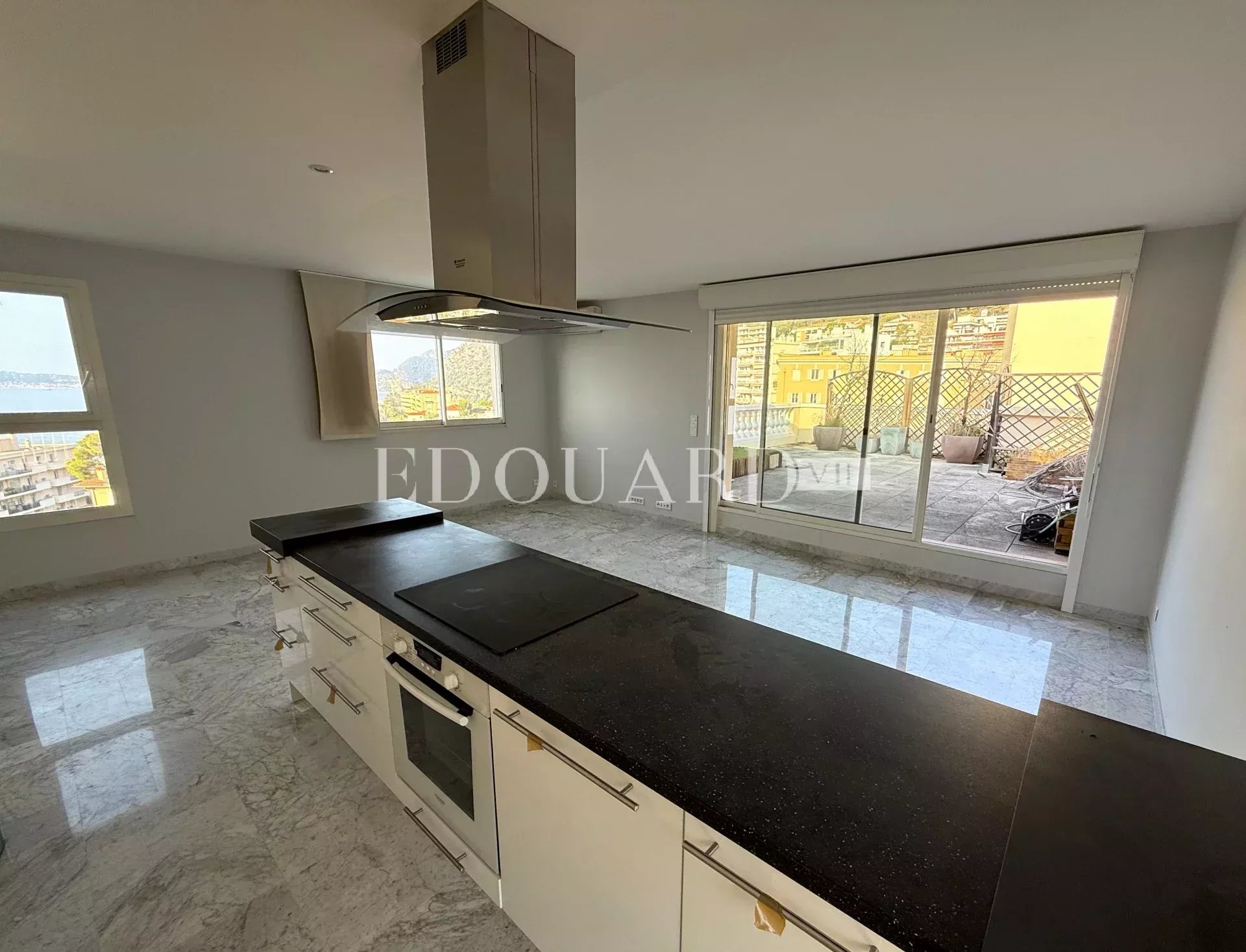 3 Bed, 2 Bath, ApartmentFor Sale, Cap-d'Ail, Alpes-Maritimes