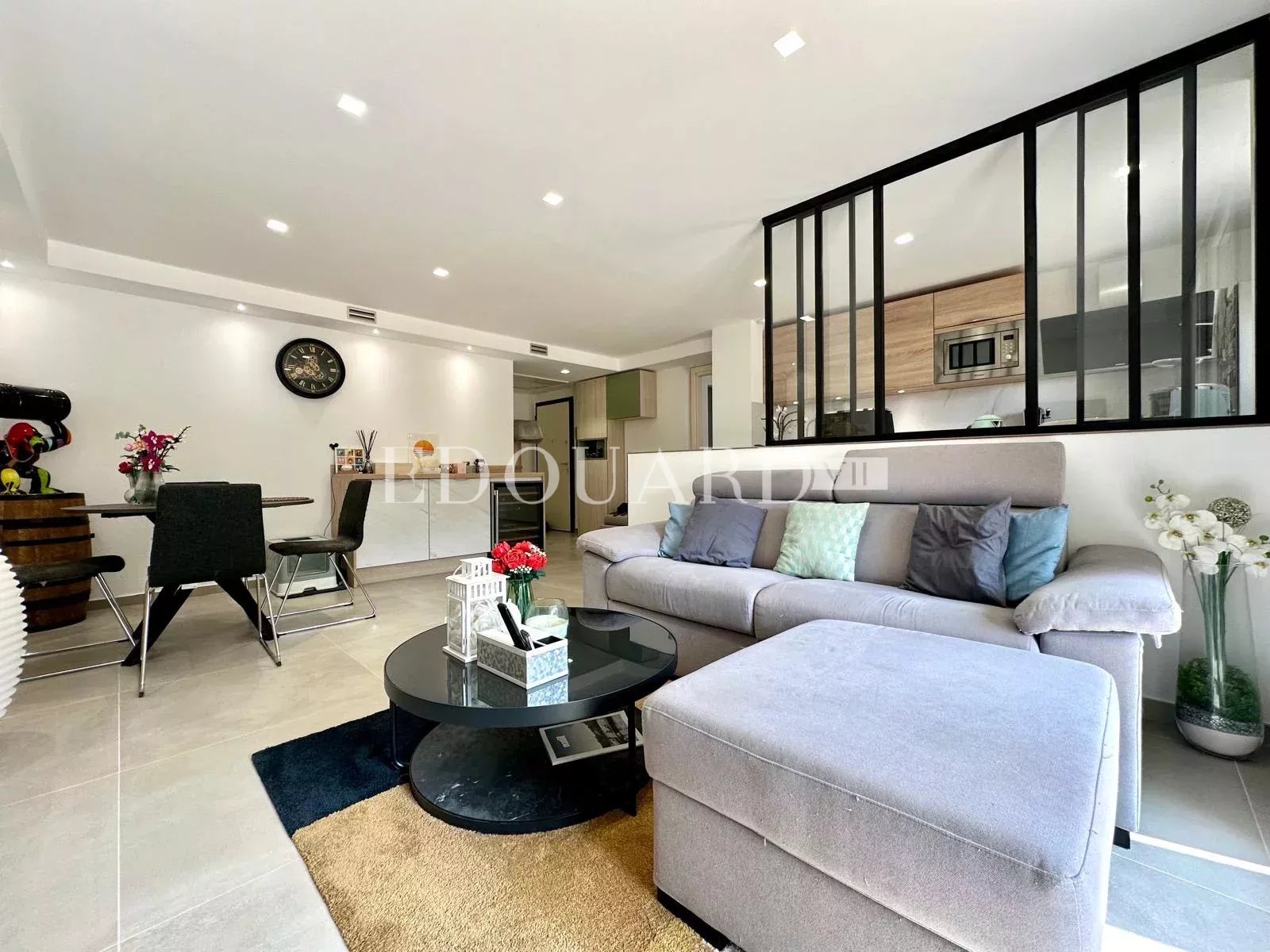 3 Bed, 1 Bath, ApartmentFor Sale, Menton, Alpes-Maritimes