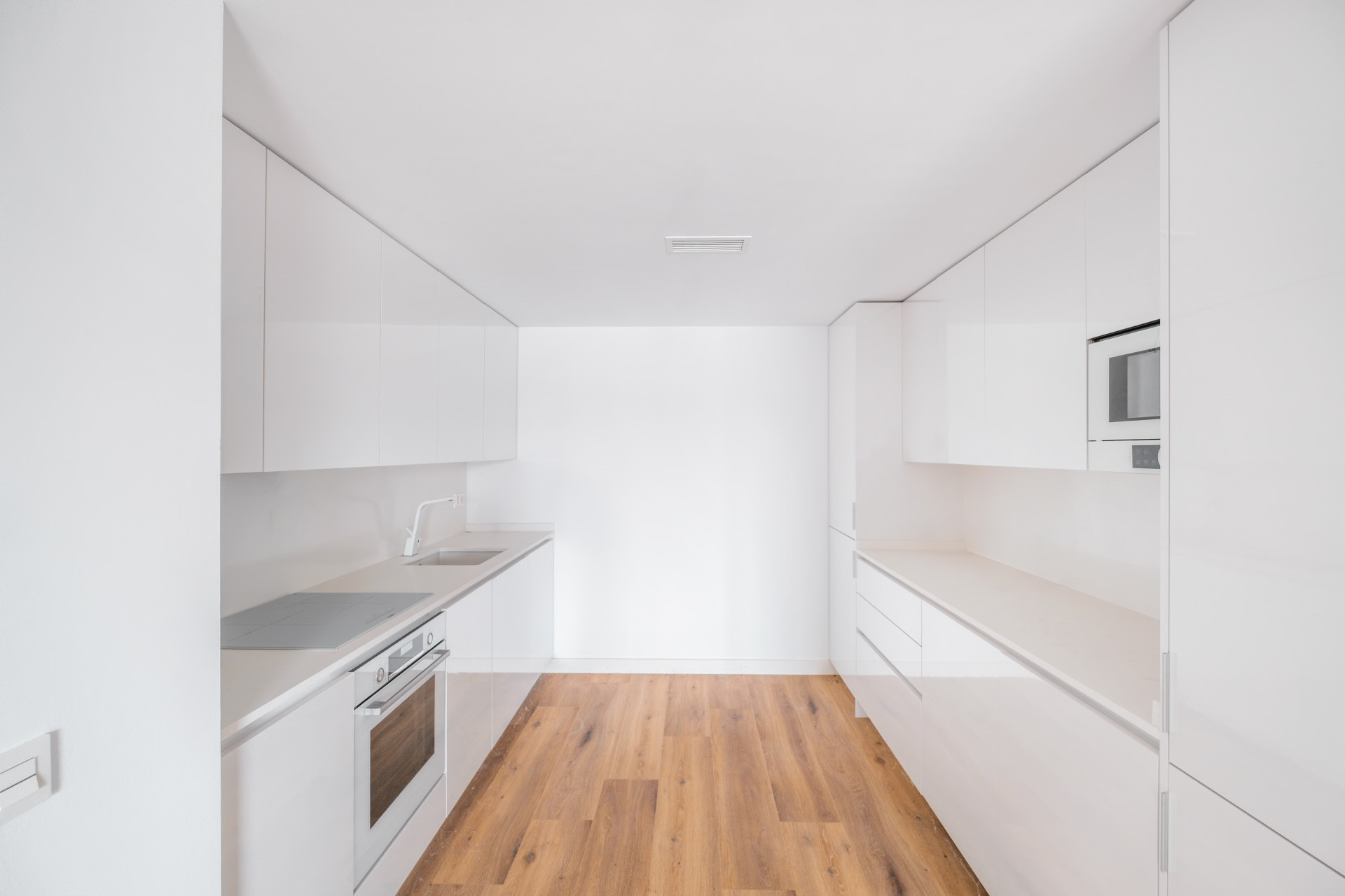 4 Bed, 2 Bath, ApartmentFor Sale, Fuengirola, Malaga 4 Bed, 2 Bath, ApartmentFor Sale, Fuengirola, Malaga