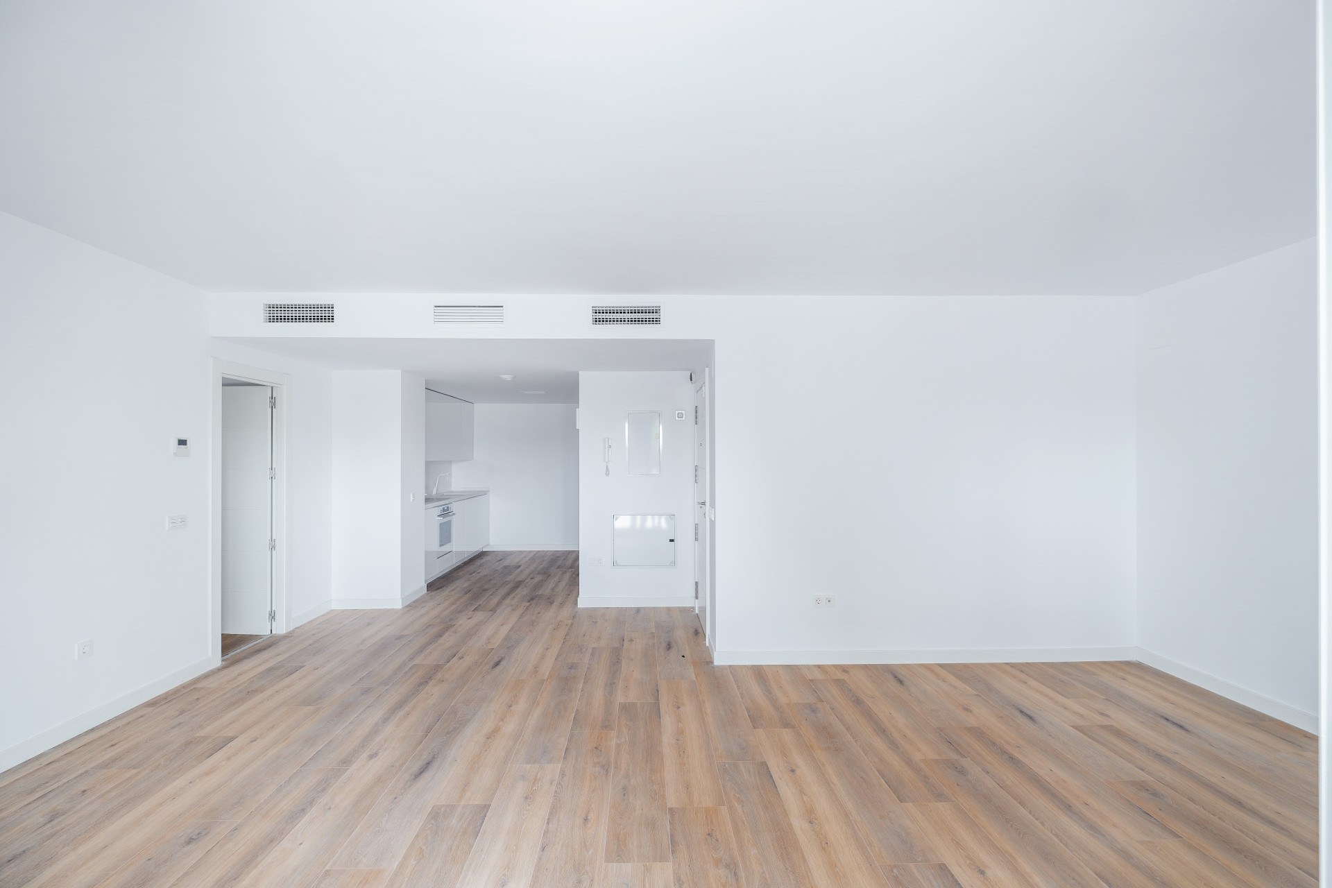 4 Bed, 2 Bath, ApartmentFor Sale, Fuengirola, Malaga 4 Bed, 2 Bath, ApartmentFor Sale, Fuengirola, Malaga