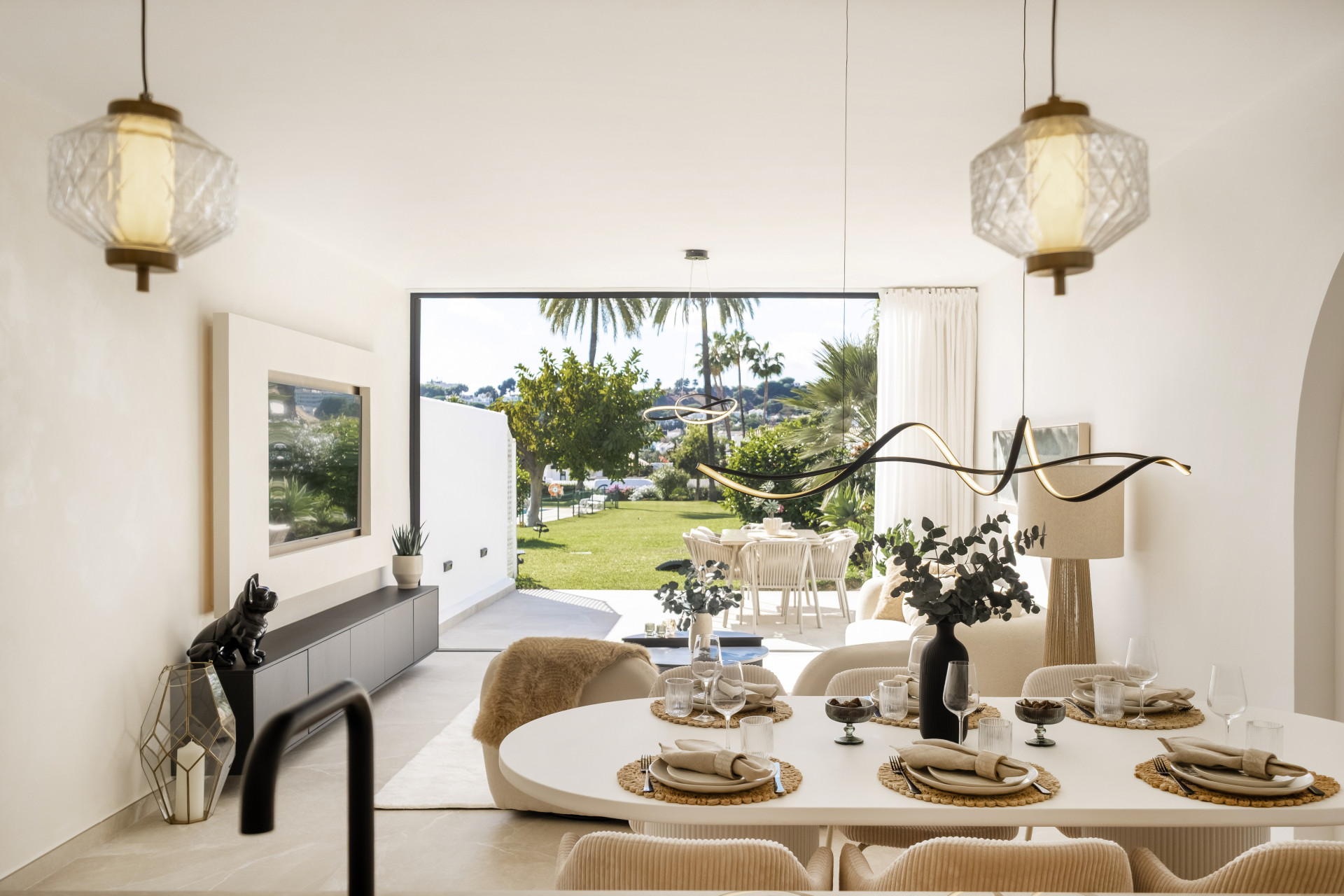 4 Bed, 3 Bath, HouseFor Sale, Marbella, Malaga