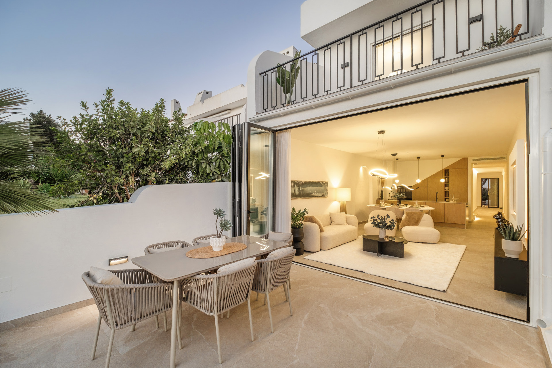 4 Bed, 3 Bath, HouseFor Sale, Marbella, Malaga 4 Bed, 3 Bath, HouseFor Sale, Marbella, Malaga