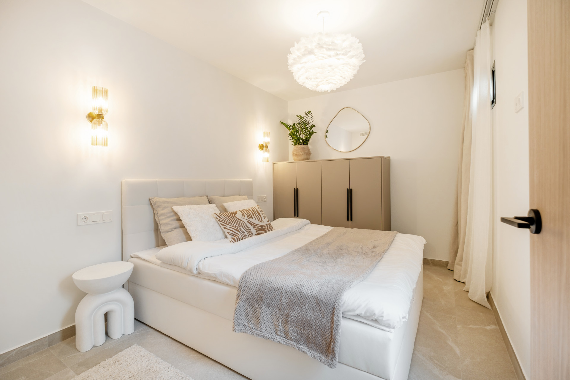 4 Bed, 3 Bath, HouseFor Sale, Marbella, Malaga 4 Bed, 3 Bath, HouseFor Sale, Marbella, Malaga