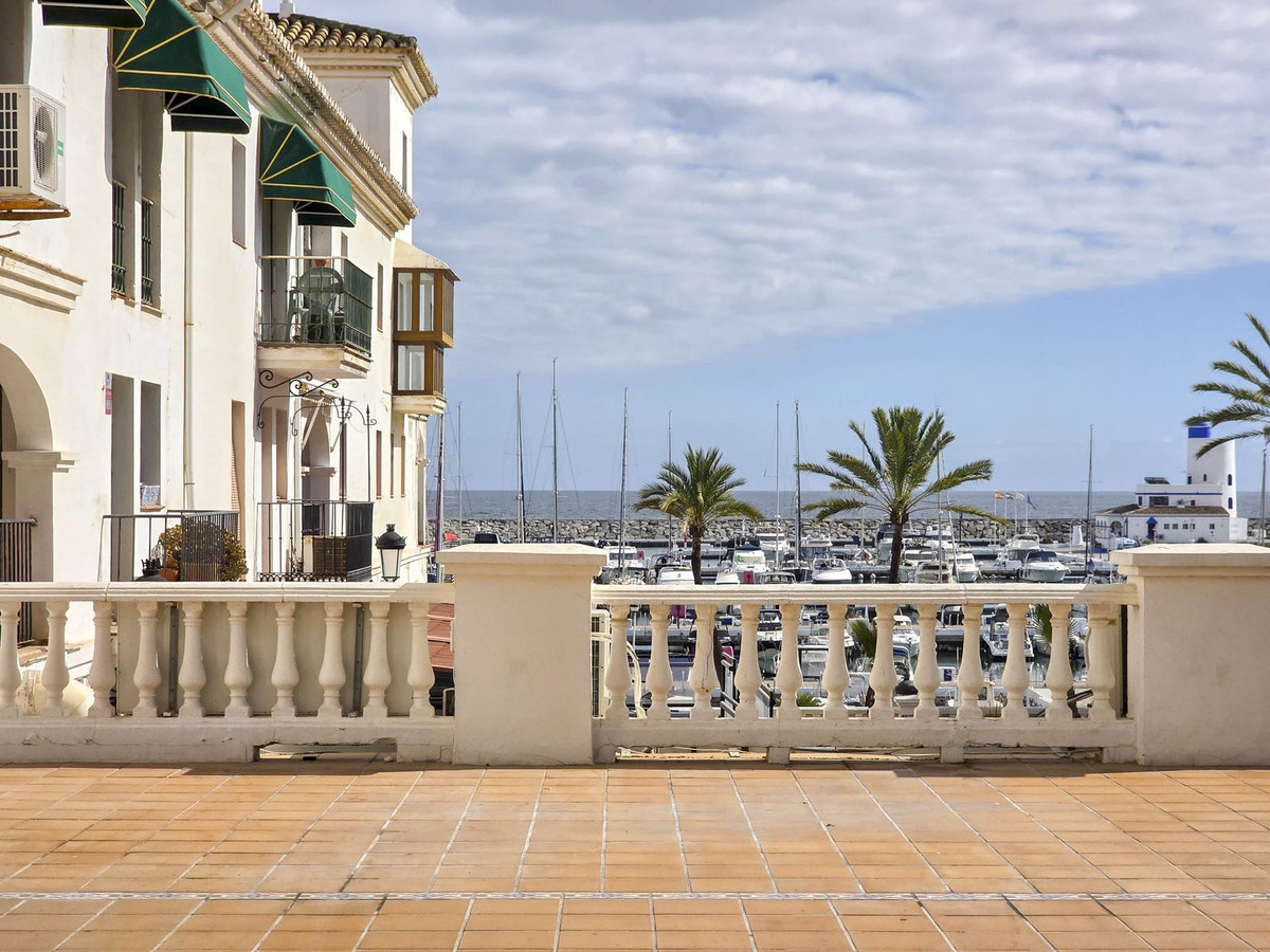 2 Bed, 2 Bath, ApartmentFor Sale, La Duquesa, Malaga 2 Bed, 2 Bath, ApartmentFor Sale, La Duquesa, Malaga