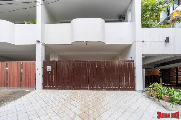 3 Bed, 3 Bath, HouseFor Sale, Phra Ram 9, Bangkok