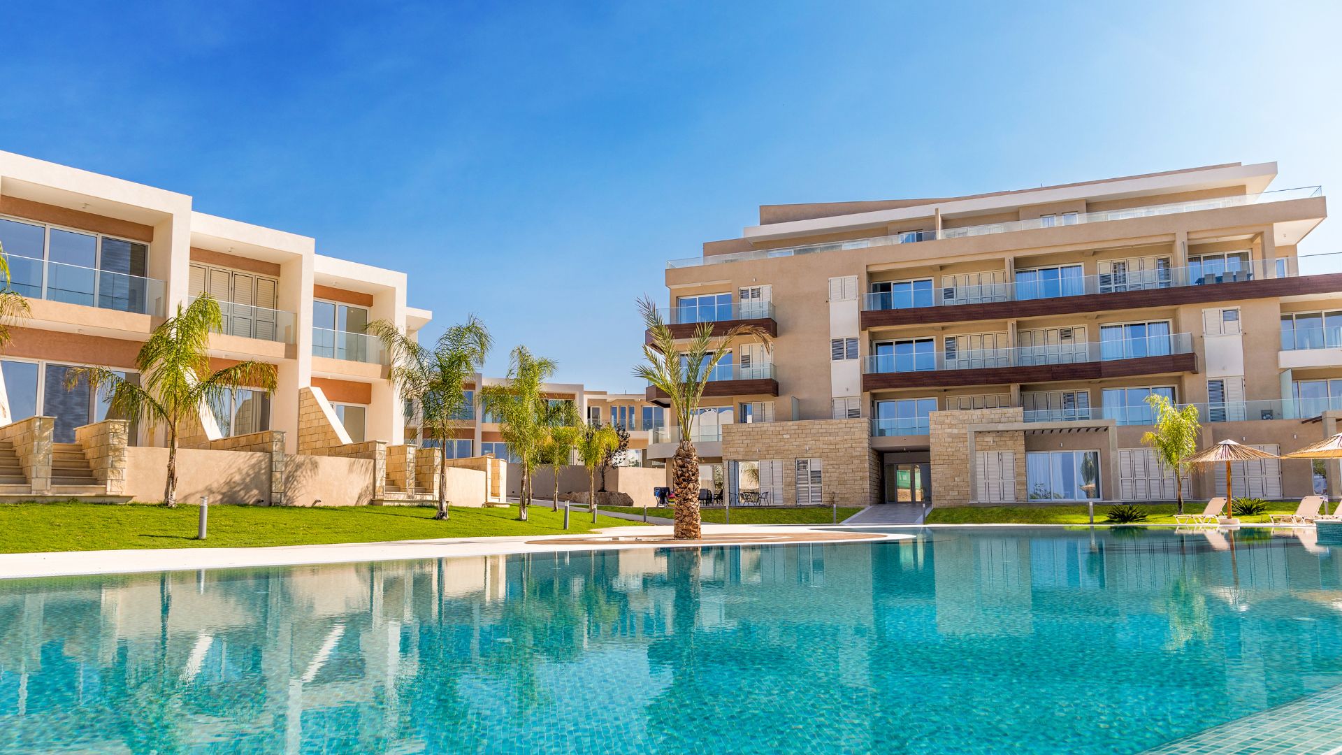 3 Bed, 3 Bath, ApartmentFor Sale, Chloraka, Paphos