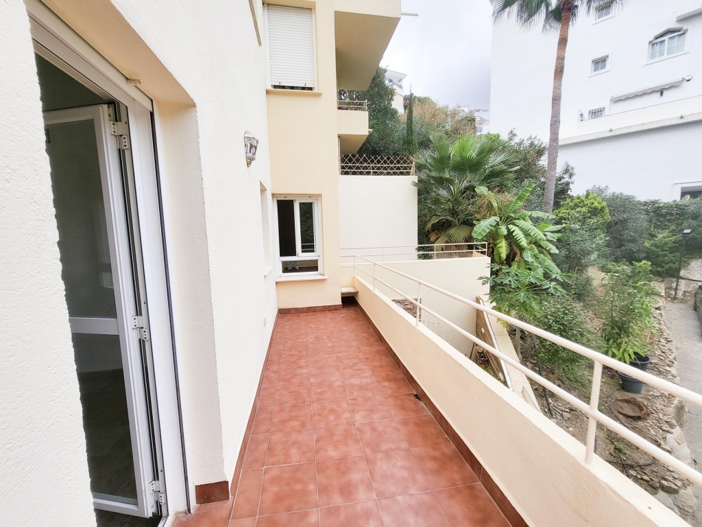 2 Bed, 1 Bath, ApartmentFor Sale, Riviera, Malaga 2 Bed, 1 Bath, ApartmentFor Sale, Riviera, Malaga