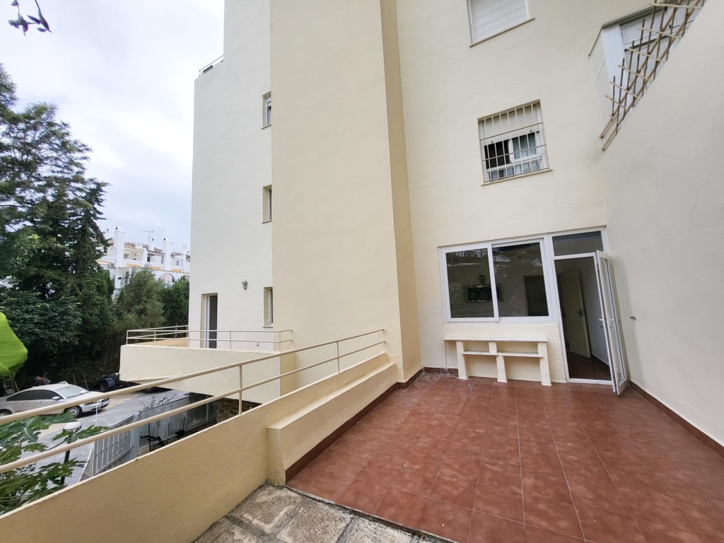 2 Bed, 1 Bath, ApartmentFor Sale, Riviera, Malaga 2 Bed, 1 Bath, ApartmentFor Sale, Riviera, Malaga